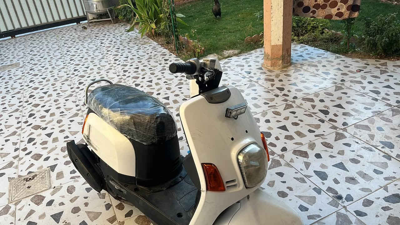 ‏دراجة بوليسي للبيع محرك مفتوح بس أعطيك إياه بشرط تروح تفحص وين ما يعجبك كهربائيات شغالة موديل 2007 شراي خابر سعر 400 رحمة لوالديكم ما يشتري لا يراسلني رحمة والديكم***********
