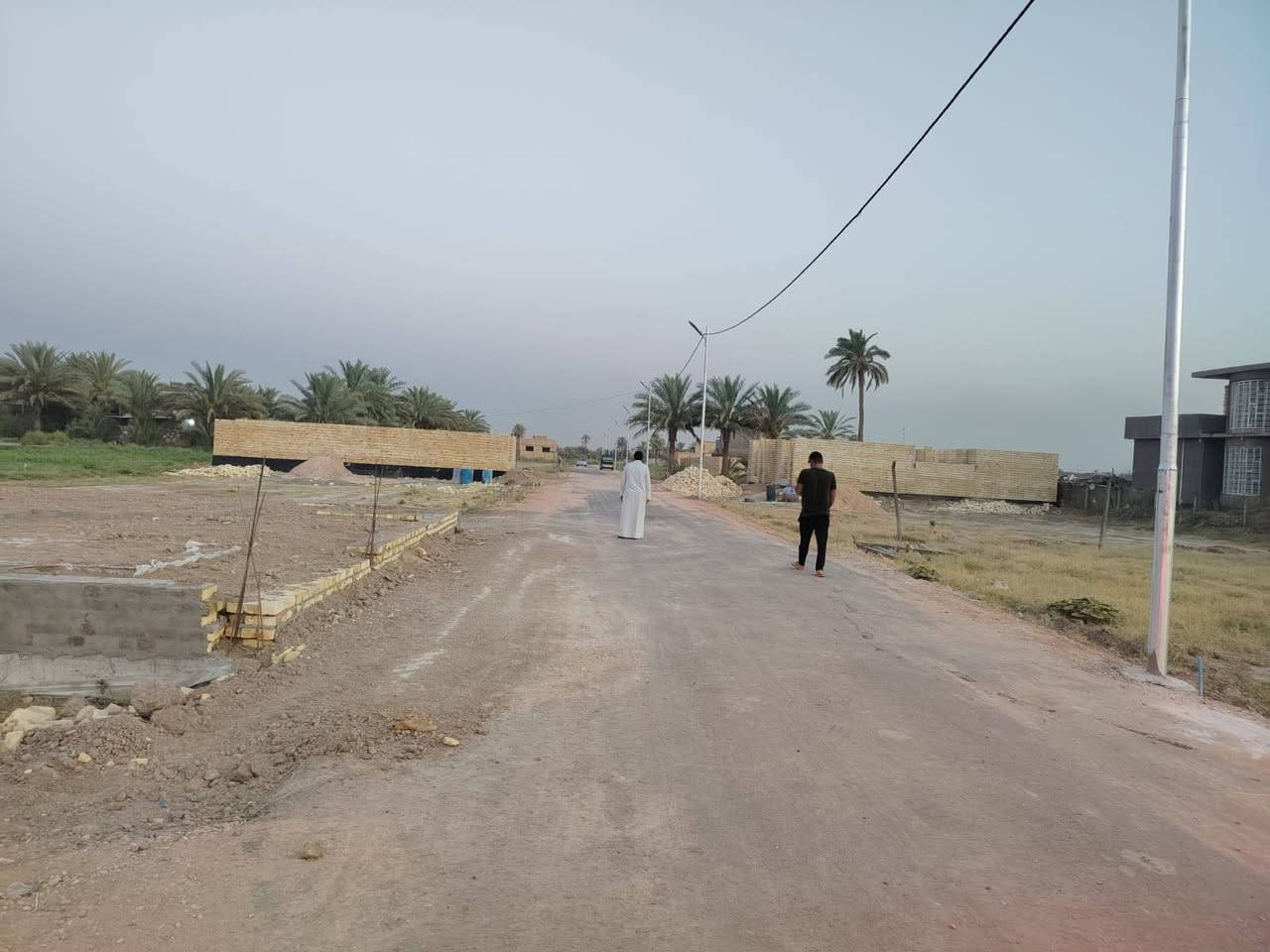 السلام عليكم 
تتوفر قطع ارضي طابو زراعي سند (٢٥) تحويل مباشر باسم المشتري خدمات كامله من 
ماء 💦 
كهرباء ⚡️ 
تبليط 🛣️
اناره 💡
 مدارس قريبه من الموقع تبعد عن طريق ياحسين (٥٠)متر  وعن مستشفى 🏥 الهاشميه (٧٠٠)متر
منطقه سكنيه وهادئه 
المساحة حسب الطلب
متوفر ١٠٠ متر
١٥٠ متر
٢٠٠متر
٣٠٠متر
٤٠٠متر
٥٠٠متر
٦٠٠متر
٧٠٠متر
٨٠٠متر
٩٠٠ متر
١٠٠٠متر
الموقع الهاشميه طريق ياحسين للاستفسار الاتصال على الرقم التالي ***********
