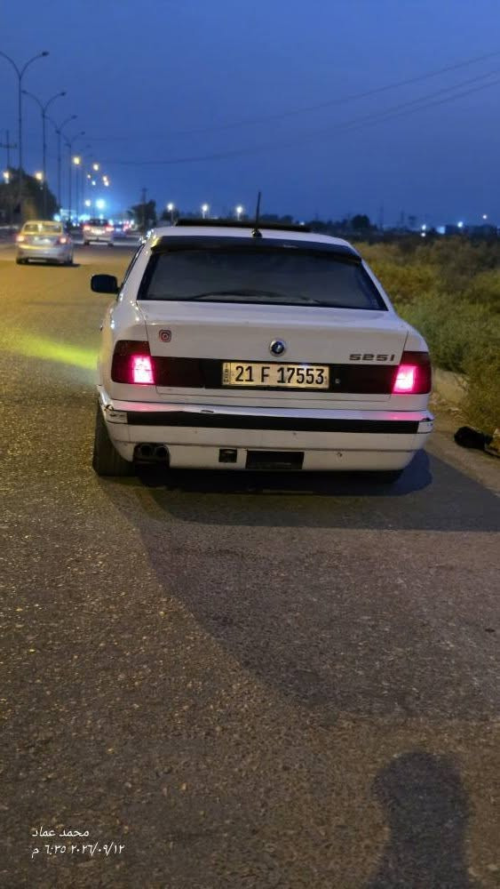 بي ام 525i • موديل ٩٠ • رقم الديوانية