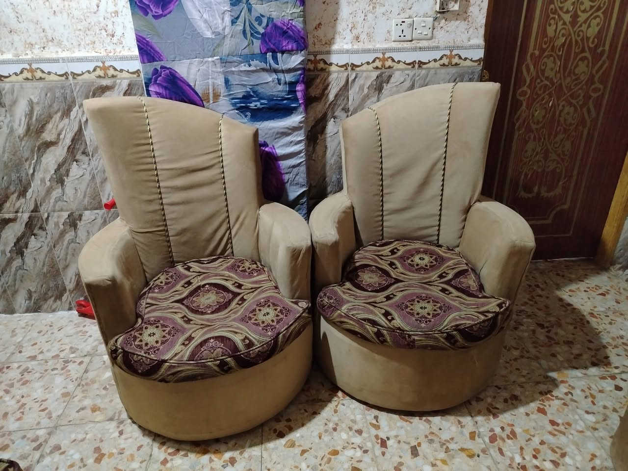 تخم للبيع سعره مناسب ليفيده يراسلني واتساب هم موجود ***********
