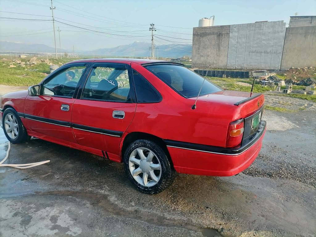 بەناوی خوای بەخشندەو میهرەبان 
ئۆپڵ ڤیکترا مۆدێل1992مەکینە 20گێڕ عادی سڵایت  ئاڕم پلاستیک هەولێر بەشەرتی ئەولیات گێڕوو مەکینە بەشەرت توندو تۆڵی کارەبای گشتی بەشەرت هەزەی تازەیە سەیارەکە نمونەیە لەجوانی  بەس شانەکانی مووسن نرخی 22گەڵاو محامەلە 
ژمارا مۆبایلی خاوەن سەیارە*********** رانية, السليمانية
