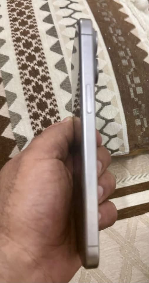 ايفون ١٥ برو ماكس • ماستر عربي AAA • بطارية ٨٥٪