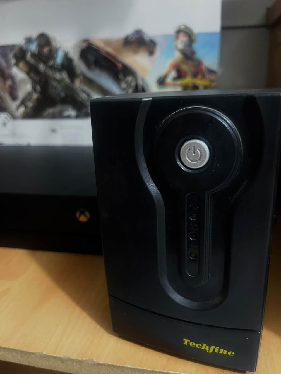 Xbox one -X-
ذاكرة 1 تيرا نضيف  مراوس ب سيريس اس مع فرق او بيع ب 190 🔒 ***********
