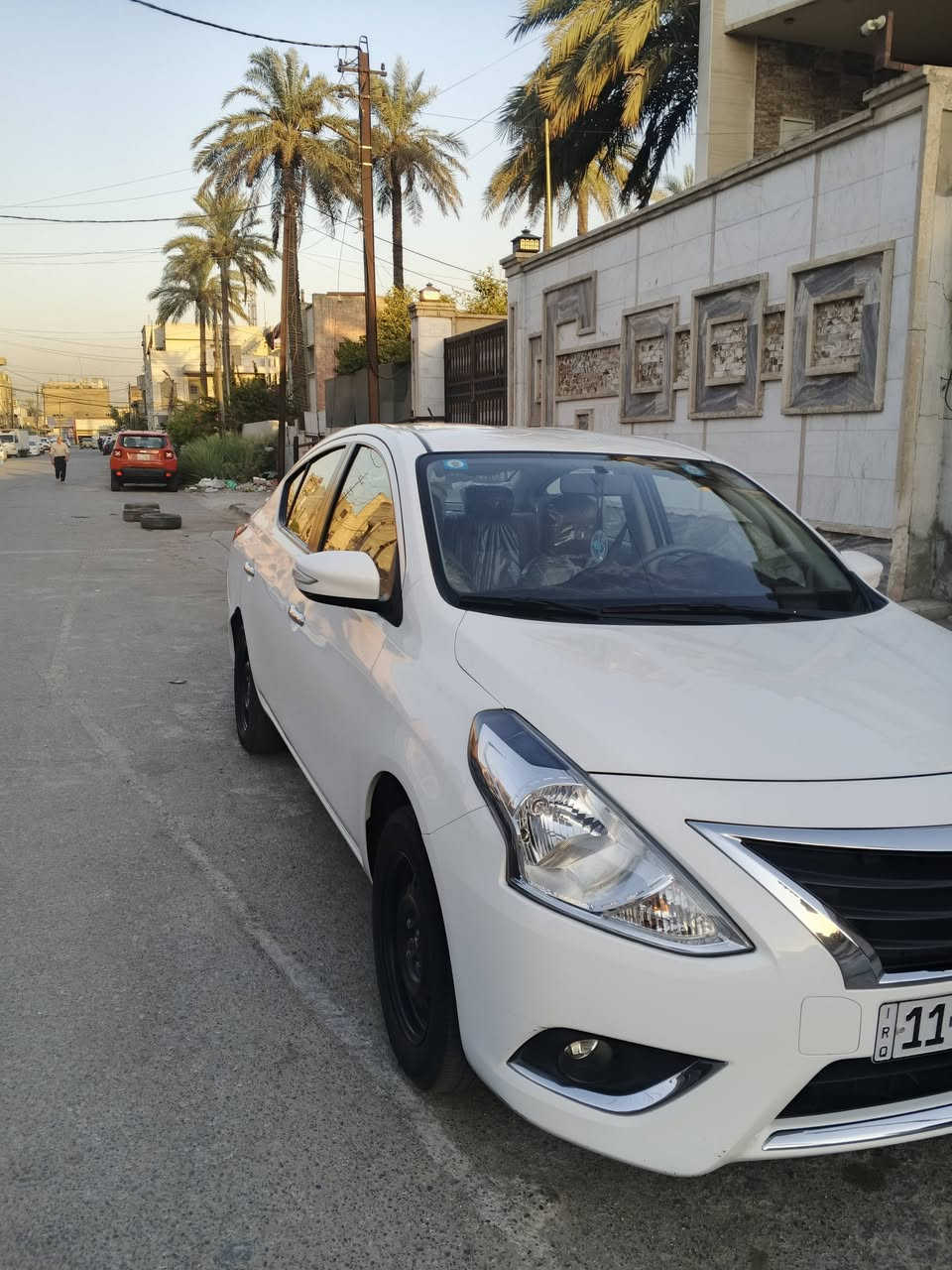نيسان صني موديل 25 رقم بغداد الإنكليزي بااسمي بيهه رصعه بجاملغ الايمن ورصعه بصندوك فقط كلشي عله وضع الشركه مكانهه بغداد الجديدة متوفر واتساب ***********
