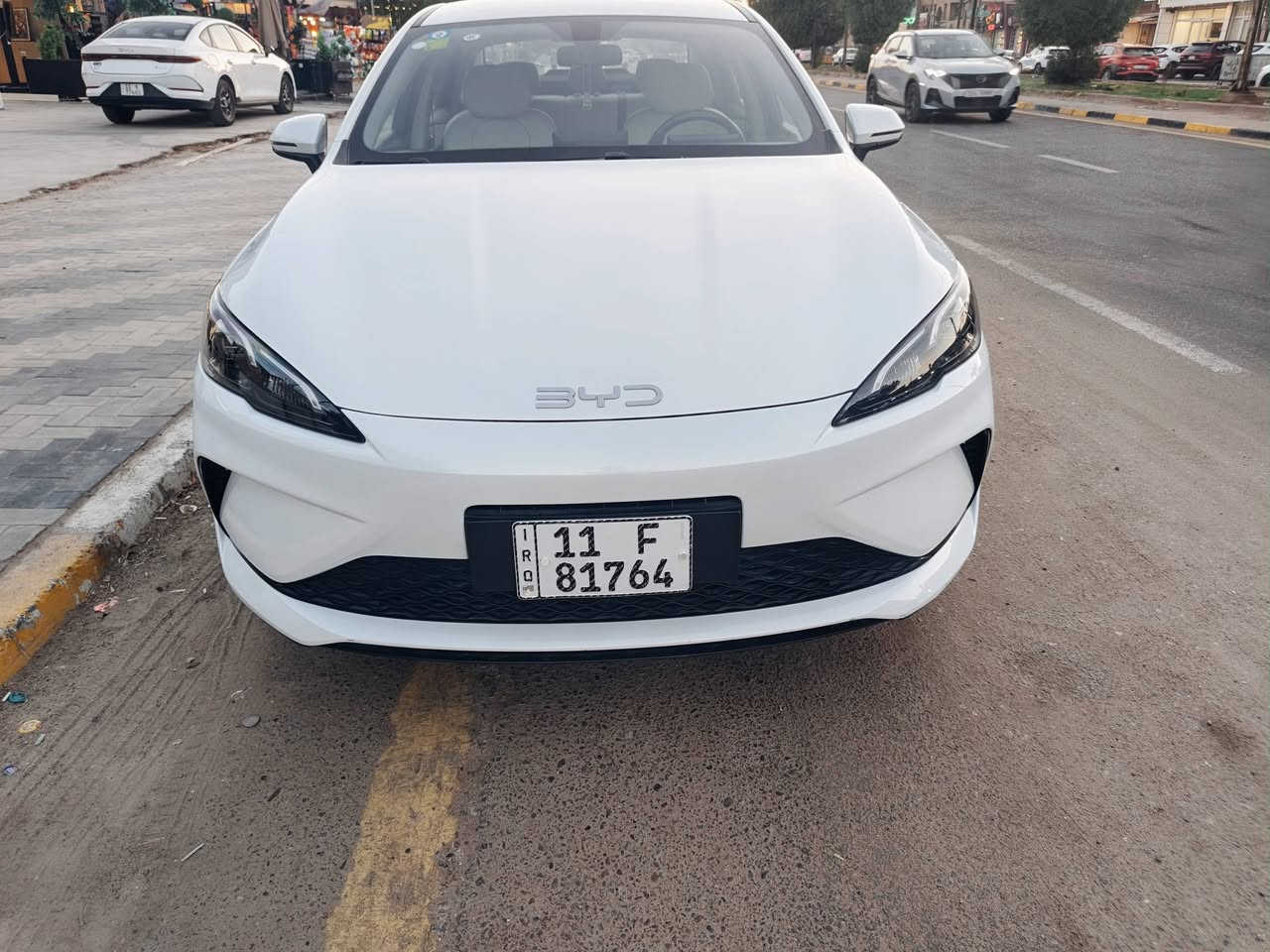 السلام عليكم
BYD SEEL 05 
موديل " 2025 
عداد المسافه 15 الف 

مواصفات " بصمه ، شاشه ، لدات امامي خلفي، داخل ابيض ،  ويل اسود ، اشاير جانبيه ، حساس خلفي ، كامره خلفيه ، وبقية مواصفات السيل المعروفه 

مكفوله كفاله عامه

العنوان " بغداد الغزالية
السعر 20500

للاستفسار ‏‪***********‬‏
