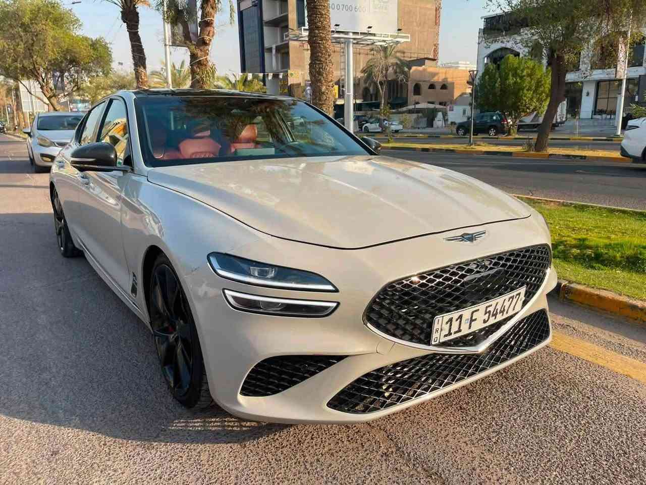 جنسز G70 سبوت  برستيج 
 2024 
ماشيه 13 الف فول مواصفات داخل احمر 

السيارة عليها لويات ماركة ايباخ 
سبورت برستيج 
حدادية ريسنك كاملة امامية وخلفية 
بولي واتر بمب وزن خفيف 
جهاز jb4 
بلكات ريسنك 
موديل ٢٤ 
حجم المكينه 3300 6 سلندر 
بيع او مراوس 
كامري 

حادث بنيد وباب السائق ومباوك الباب الخلفي 
الشاصي الايمن بي سحب فقط 
ايرباك استيرن وبردة
مكانه اليرموك اربع شوارع 
الاتصال *********** وتساب 
مرقم بغداد تحويل مباشر 
208 ورقات
