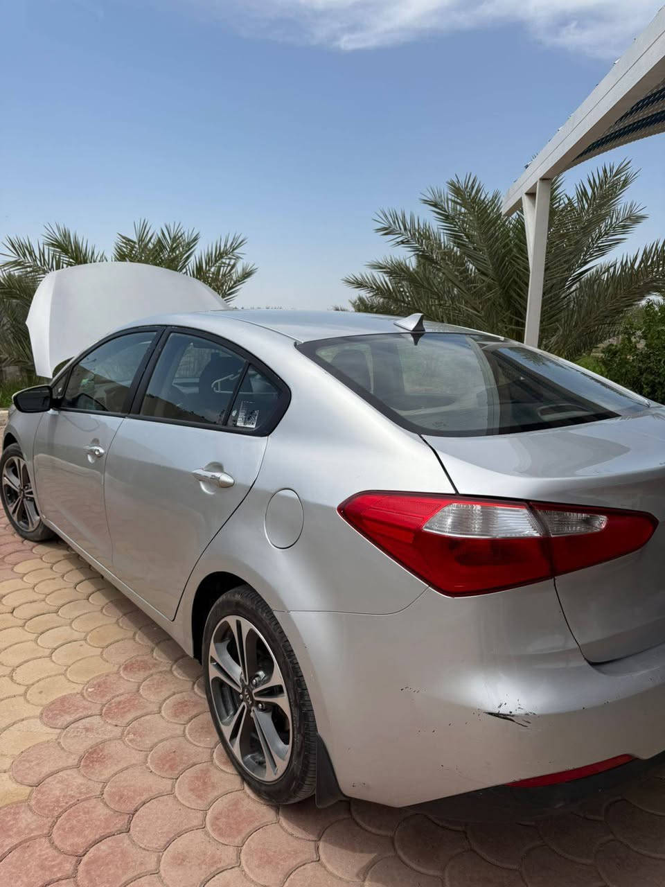 سيراتو موديل 16 تبديل قماره فقط السعر 80انكليزي بسمي جاهزه ونضيفه ماشيه 140 محرك كير حداديه تبريد جاهزه مكاني نجف ‏‪***********‬‏
