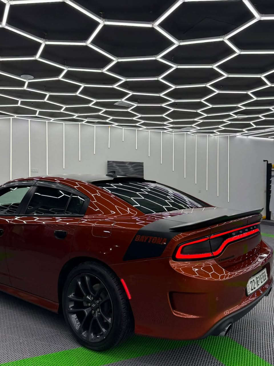 للبيع فقط
جارجر  5.7 / DAYTONA 
 دايتونا اصل موديل 2022 لون مميز 🟠

مواصفات الدايتونا معروفة
سوبر تراك باك
كشنات خزن ميموري+حضن كنتارة وجلد
تدفئة وتبريد كشنات امامي 
ستيرن هيتر
تدفئة كشنات خلفي
شوته رياضي بلادي
ستيكرات اسود بلادي شركة 
وباقي المواصفات المعروفة 
 
 ماشية 71
بيها جاملغ السكن فقط بجم كبس

 السيارة ستوك على وضع الشركة بدون اي تعديلات
  مابيها نقص ولا مصروف جاهزة

باسمي تحويل مباشر هزة سنوية فحص كلة جديد
 
السعر 244
رقم السيارة وعنوانها اربيل

***********
