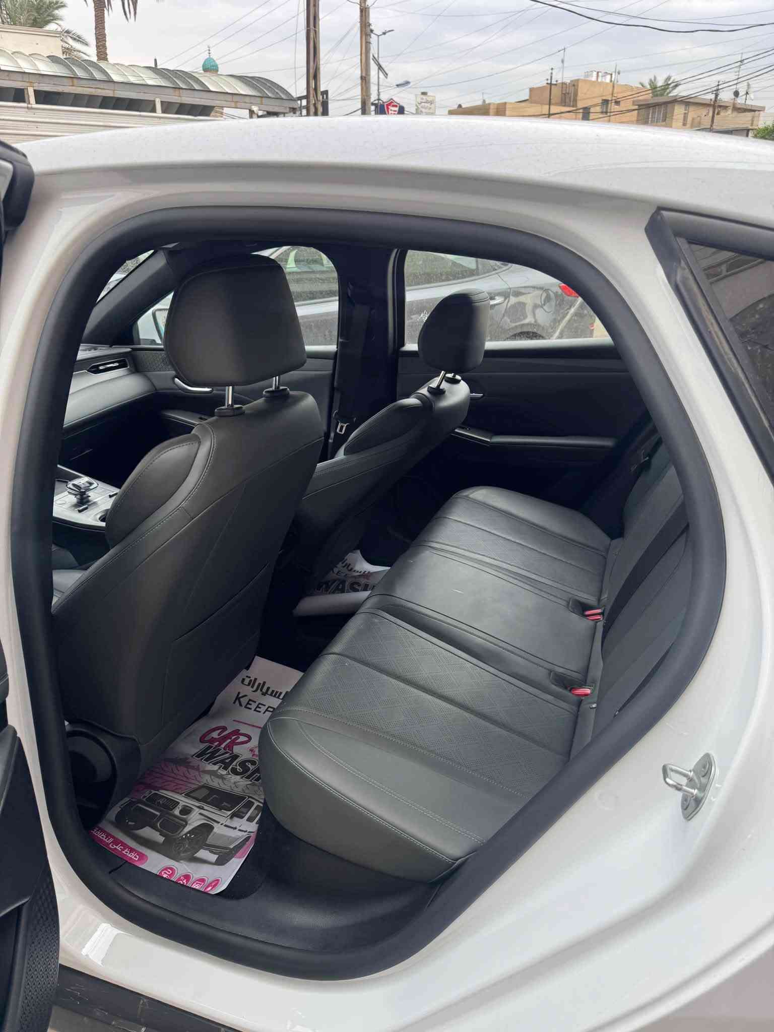 :
---
*للبيع BYD Qin Plus - موديل 2025*

*السعر: 19,700 وبيها مجال بسيط جداً*
*العنوان: بغداد - حي العدل*
*الممشى: 25,000 كم*

*مواصفات السيارة:*
✅ الموديل: 2025
✅ المحرك: يعمل لشحن البطارية
✅ النظام: 3 أنظمة هايبرد بنزين + شحن ذاتي
✅ الداخل: جلد زيتوني
✅ التشغيل: بصمة + كارت
✅ شاشة كبيرة
✅ هاند بريك بصمة + Auto Hold
✅ تبريد قطعتين
✅ 10 ايرباكات
✅ الشاحنة الأصلية جديدة بعدها بالجيس ممفتوحة

*حالة السيارة:*
🔹 بيها طخة بجاملغ الأمامي ورصعة بالبنيد

*للاستفسار: ************

---

*نسخة قصيرة للكروبات:*

للبيع BYD Qin Plus 2025
ماشية 25 الف
فول 1/1 جلد زيتوني 10 ايرباكات تبريد قطعتين بصمة كارت
3 انظمة هايبرد شاحنتها جديدة بالجيس
بيها طخة جاملغ امامي ورصعة بنيد
السعر 19,700$ وبيها مجال
بغداد حي العدل ***********
