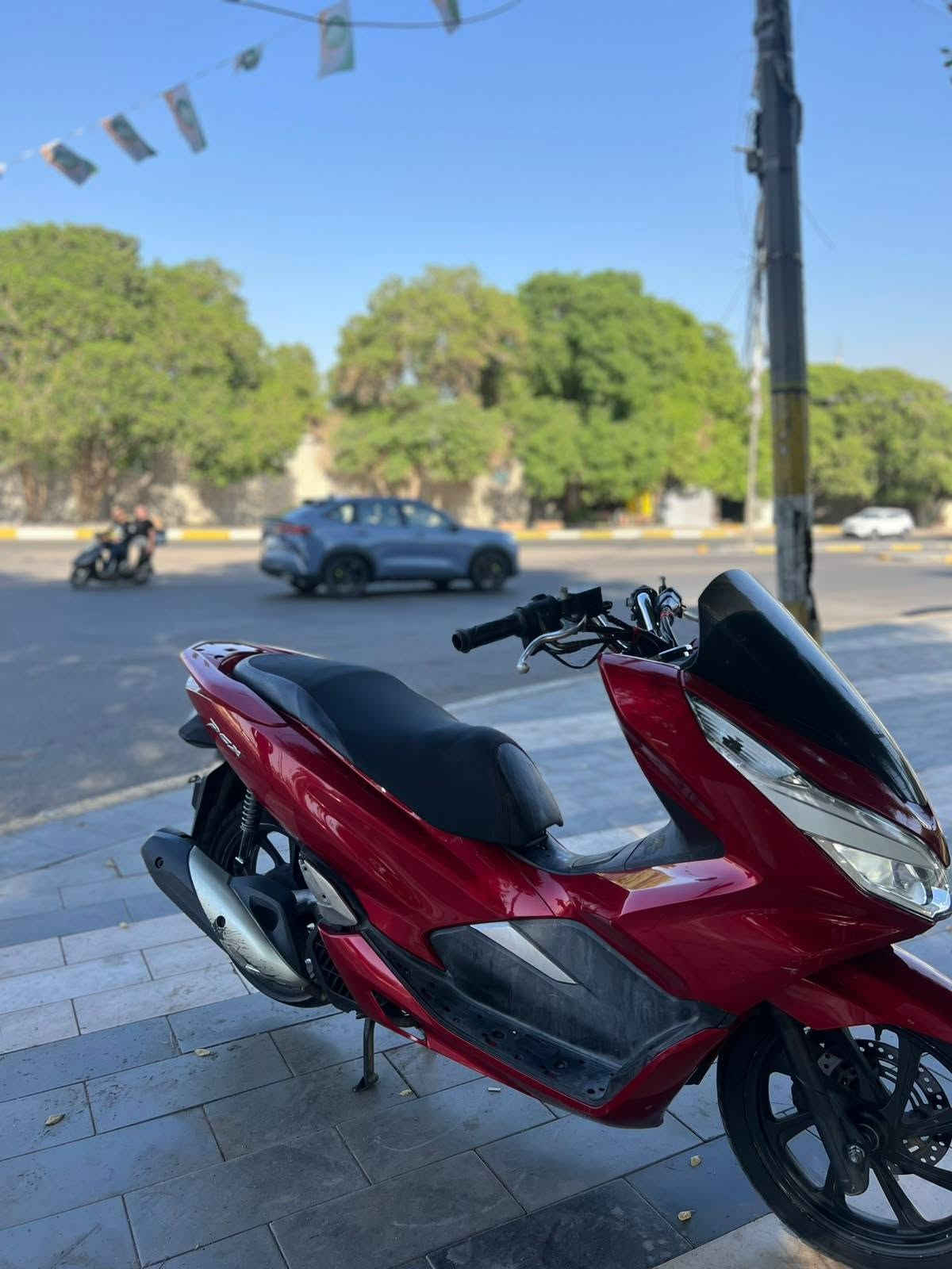 بي سي اكس جيل الثالث ،،،jf
_كفاله_عامه 
#محرك (150) حرف( A )
 دراجة جديده  اصلي 
كفرات شرط بلاديه  شلعه معدل خير من الله 
#حساسات.  شغاله 
#دراجه كامله اي نقص مابيه  أستان كهربائي #الدراجه مكينه لوك    احلا من #الصور مال جناي المكان بغداد الكرخ  

 #رمبه  اي نقص مابيه السعر(مليون و900 )
#وبيه مجال الاتصل الهاتف ***********

