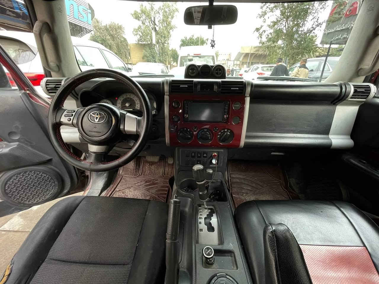 من رخصة الادمن 

Fj cruiser 2008 خليجي رقم بغداد
فور ويل شغال 
عداد 330,000 كم 
محرك مفتوح 
كير بلادي 
دبل اكسل 
تبريد ثلج 
سيارة مصبوغة عام ويحتاجلها صبغ لان جارد لونها أحمر 
سنوية وتحويل ثاني يوم 
رقمها بغداد 
سعرها ١١٠ 
مكانها بغداد 
السيارة في وضع جيد والحمدالله 
التواصل واتساب ***********
