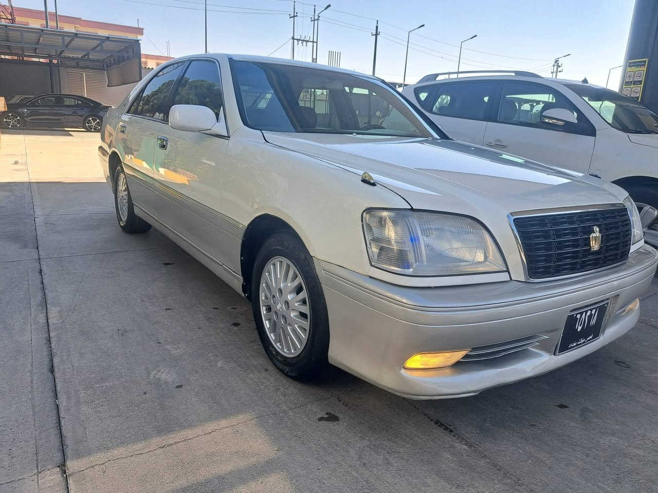 بەناوی خوای گەورە
مەلیکە  مووس  2003  d4بچوک
 پێشی عادی دوای کریستاڵ
چوارکوشن کارەبا پەردەی بیلاد
 ناوزەرد دەشبڵ نەجەف
 کۆدی هەیە بارکۆدی وەرگرتووە گێڕومەکینەوکارەبای تەبریت هەموی بەشەرت نیودرگای بۆیاخە
سعری 50گەڵاو مەجالی تیایە
شوێن سلێمانی 
***********
***********
