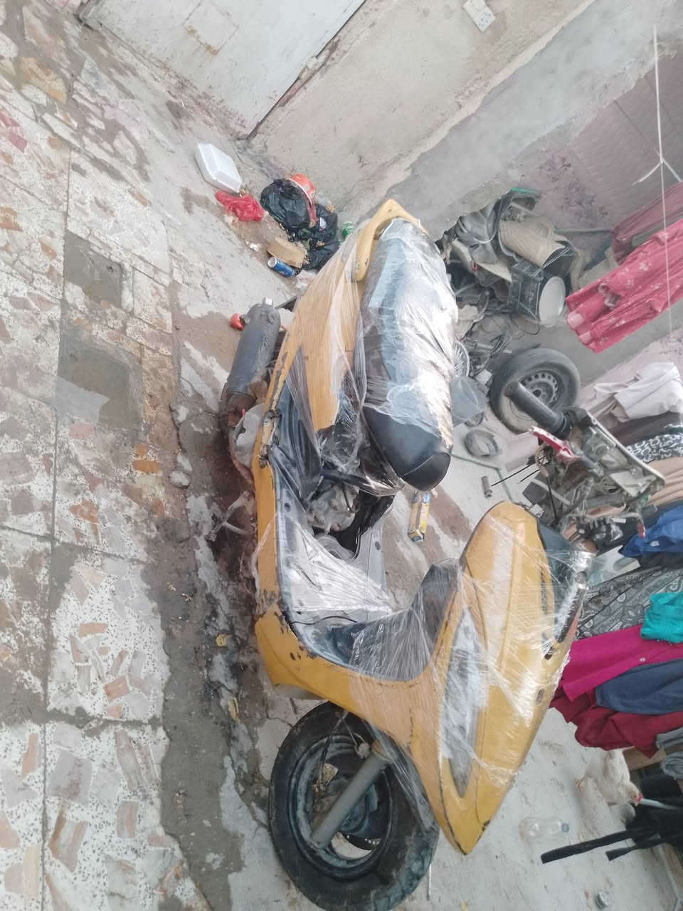 سلام عليكم عندي جي فور لبيع مرتبه مالت واحد يروح بيها يرجع لشغل يترحملي شغاله هندر كهربايات شغاله نهضه حلوه بيها بخار بس تمشي معليها شي  وين متريد توصلك سعر 220 بيها مجال قليل مكاني نجف حي نداء قرب جامعت كفيل،رقم *********** بي تصال وتساب  دراجه مفتوحه لحد يكلي مفتوحه لولا مو شراي لا يعلق ذا ممكن
