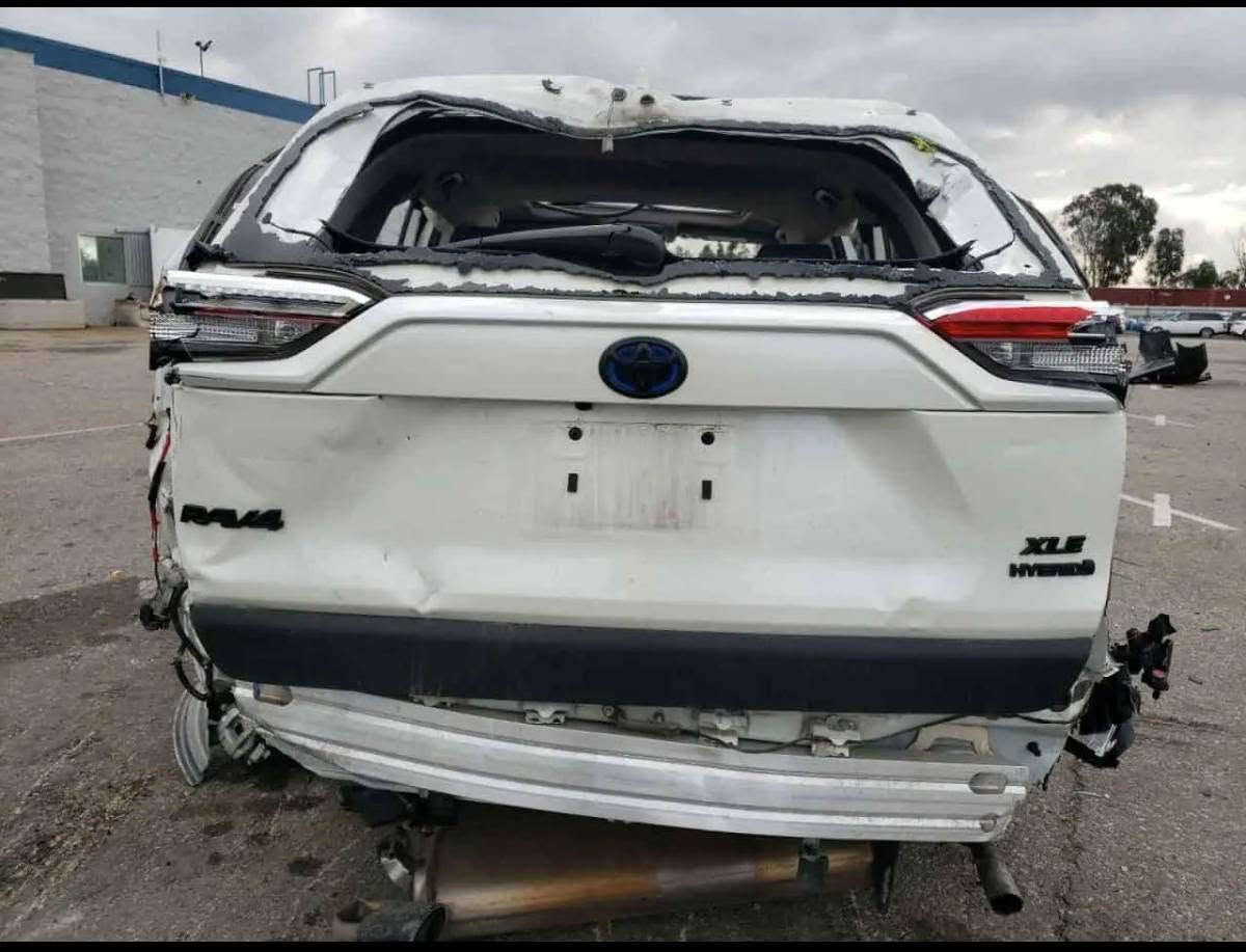 مكلف بالنشر غير متواجد عل فيس يعني ما ارد عل رسايل والتعليقات التواصل عل رقم فقط الشراي يتصل والسعر قفل مابي عمله خلاص
للبيع  او مراوس تويوتا راف فور موديل 2022  هايبرد ماشيه 36 الف رقم السلمانيه شرط التحويل  كير مكينه بطاريات كهربائيات شواصي كله مكفول 
فول مواصفات XLE 
فتحة سقف  رادارات تدفئة مقاعد كشن كهرباء 
السياره مصبوغه حزام وبارد بالقمارة
السعر 130  غير متواجد عل فيس للتواصل اتصال او واتس***********العنوان سامراء طوز, صلاح الدين
