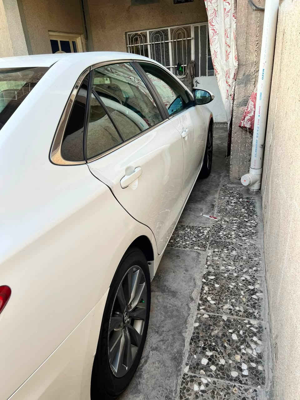 السلام وعليكم كامري موديل ٢٠١٧وارد امريكي كلين مكفول من كلشي موصفات فول السعر ١٧٥وبيها مجال رقم الموبايل *********** مكانها بغداد الشعب
