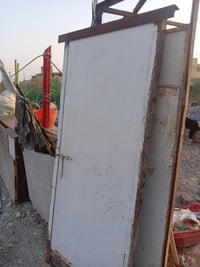 باب ١م٨٠ • شباك ١م×١م٥٠ • نضيف