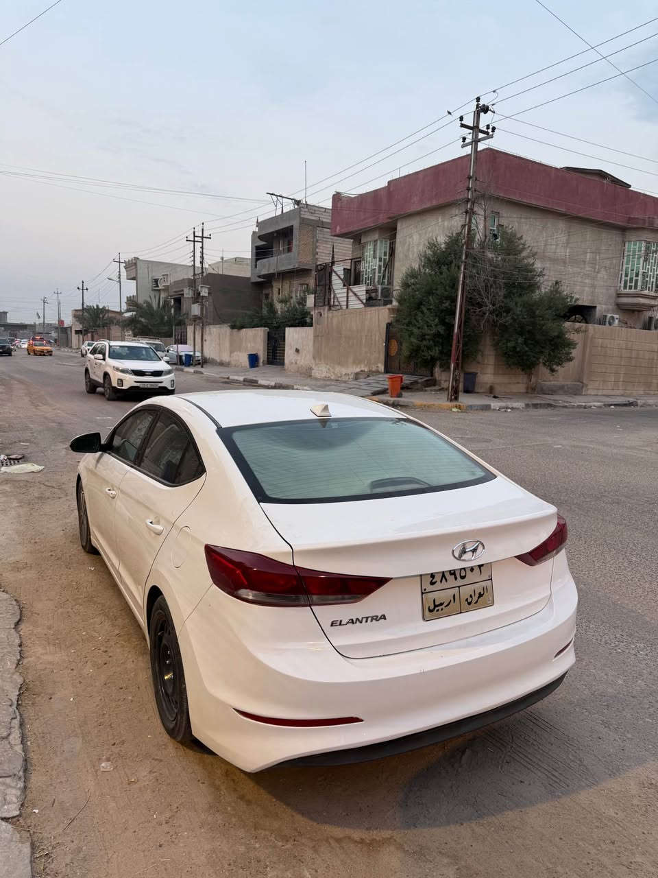 حادثهه طرف البنيد دعامية اماميه مبدله والخلفيه مصبوغه وبيهه ضربه باب السايق على كد شبر والدوسه جهة الراكب كله ظربات على طولهه وكلهه مصلحه وكاملة اطارات جديده سنويه منتهيه وبيهه وكاله  ورقم راعيهه موجود السياره بيه طخات وكلهن مصلحات ماعده ثنين السعر ١١٠ ورقه
*********** موجود اتصال فقط البصرة, العراق
