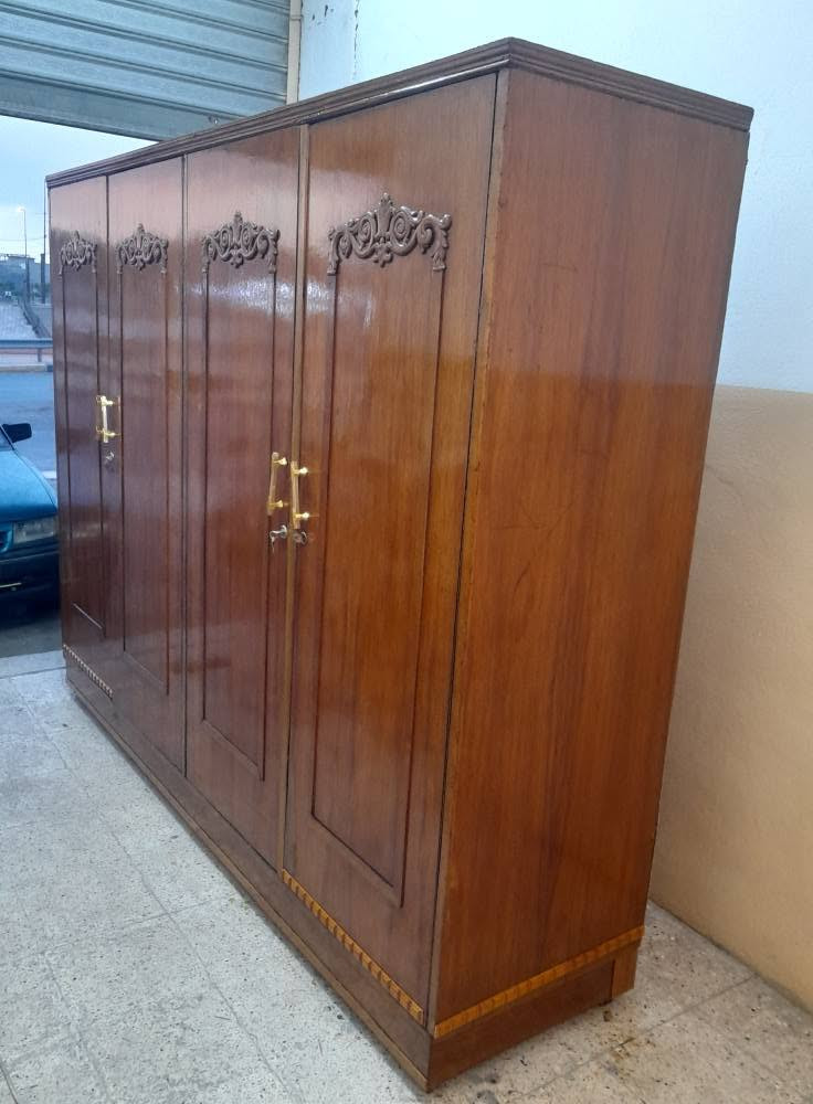 قنصور ابو ٤ أبواب شرط النظافه شغل ثقيل 
السعر ١٢٠ ألف 
باب سنجار قرب الملعب الموصل 
*********** موصل, نينوى
