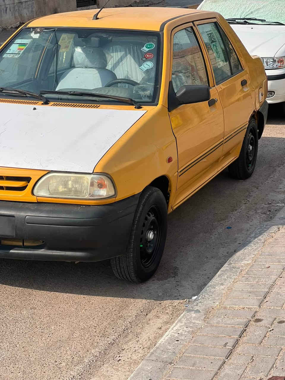 سلام عليكم سياره سايبه للبيع او مراوس مديل 15 سياره مكينه بيه خيط تبريد شقال حداديه جديده مصفره هيئه وغرامات راعيه موجود سعر ٢١ وبيه مجال قليل مكاني بصره القبله حي جامعه رقم ***********  بس واتساب وهاذ رقم شريحه ***********
