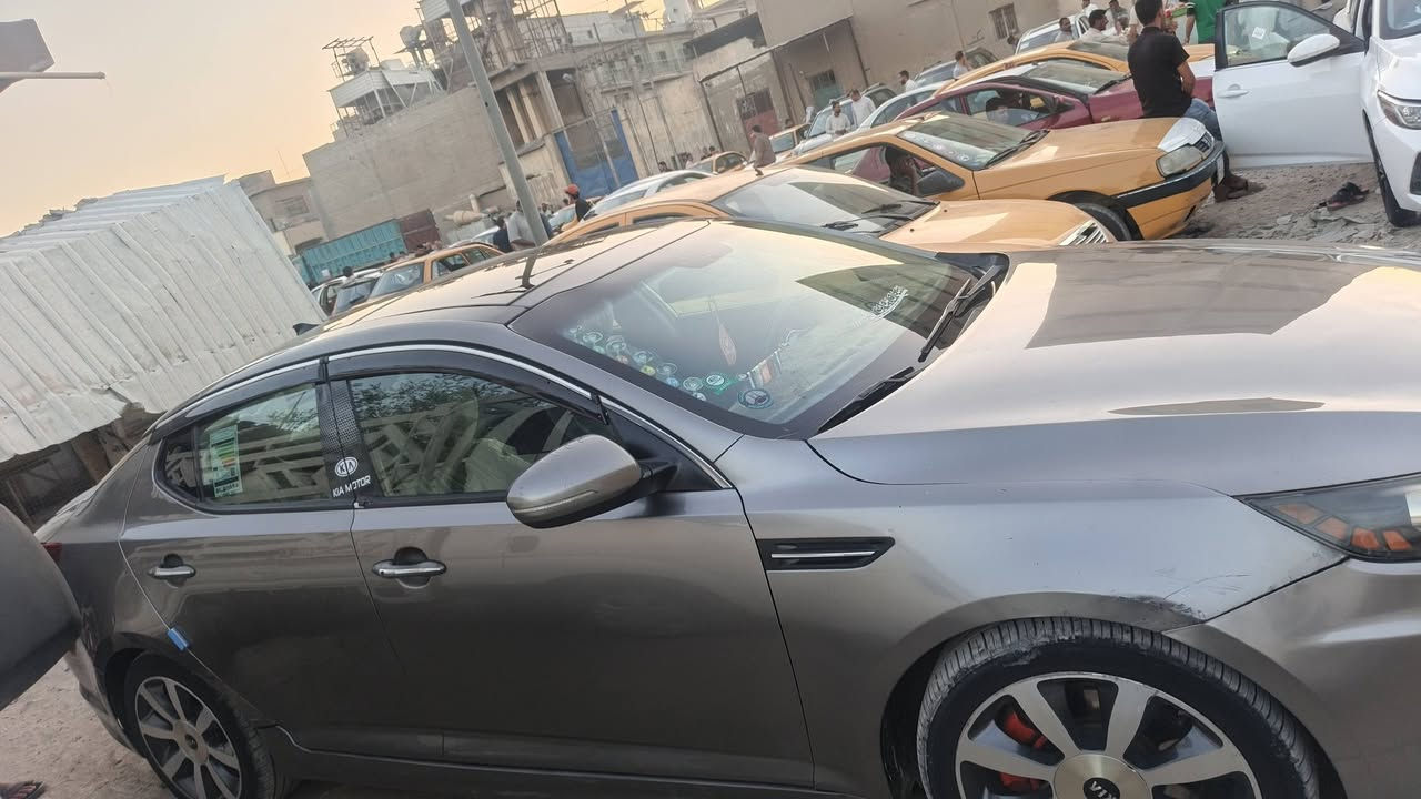 السلام عليكم للبيع اوبتما امريكي 
حادث براكيت الامامي ليبل واحدالسياره
كفاله من الصبغ بيه بارد بسيط فقط 
فول مواصفات sx اعله فئه 
كشنات جلد تبريد تدفئه 
كشنات كهربائي شفتات ستيرن 
بنرامه تبريد قطعتين شاشه اعطال 
سماعات انفنتي كامره بلاجكتور لد زنون 
محرك جديد gdi i شرط بانزين عادي مو محسن 
رقم بغداد مكان السيارة بابل  
مستعجل والله على البيع 
سعره بلاش وبلعافيه على الياخذه 100$ ورقه جوه السوك 
رجاآ بس الشراي يتصل ***********
