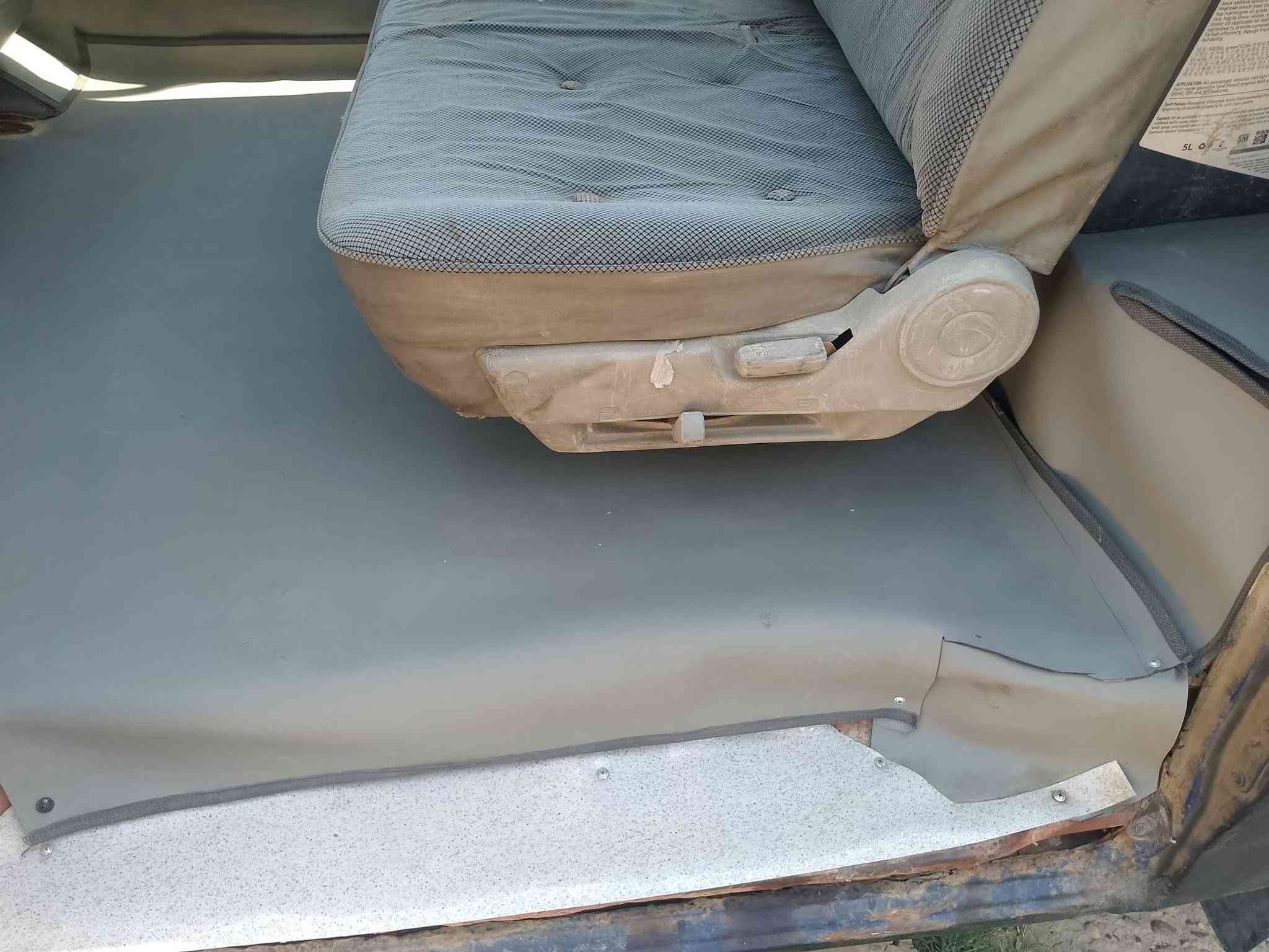 البيع كيا بستا موديل 93كيروكسن نضاف محرك نضيف مشط شقال تخم تاير شاص ليمنة بي لفرمة مكسورة وشاصية بي فطر لباقي نضيف باتري جديد بيع هل موجود بدون تحويل تكفل سرقة وعشاير سعر17  مكاني اليوسفية معمل زينب وهذا رقمي  ***********
