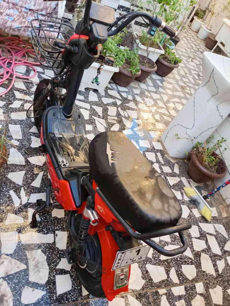 موديل 18 
بطاريات 4 
عوزه بطاريات
السعر 200 
4 سرعات 
ابيع بدون بطاريات 
كربلاء الحر 
***********
