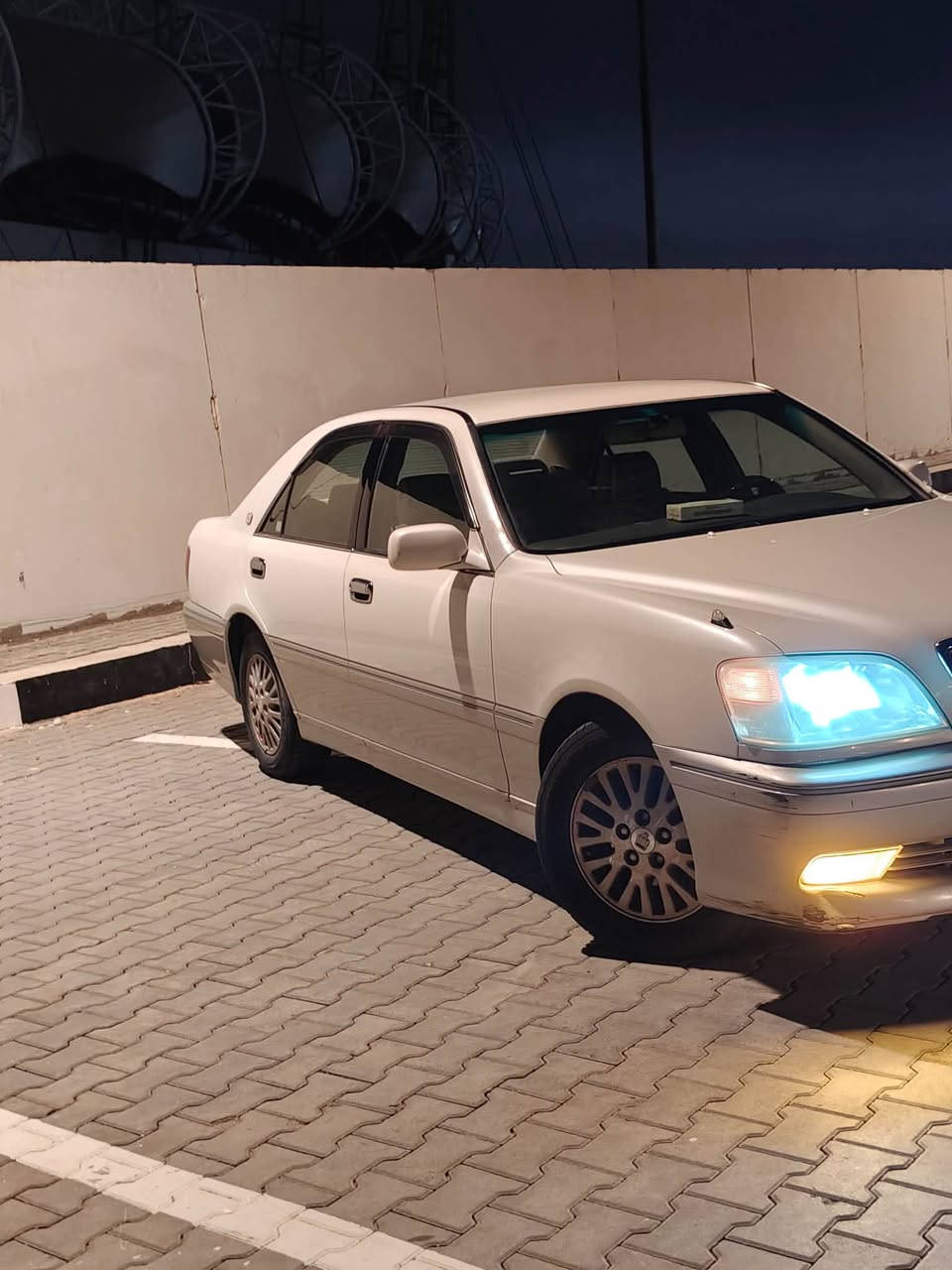 كراون جنون • محرك VVT • نضيفه
