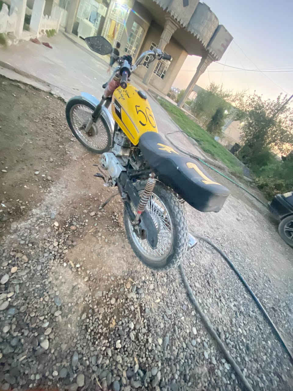 تايكر 20 حربي محرك مفتوح
ماطوري جديد ويا راصطه  كامله وياله جدد

كهربايات شغاله نشرات بومه 2

السعر 300 وبي مجال 

هـ***********

يرهم مراوس 

دبلات شغاله 
مكان جنوب الموصل قياره
