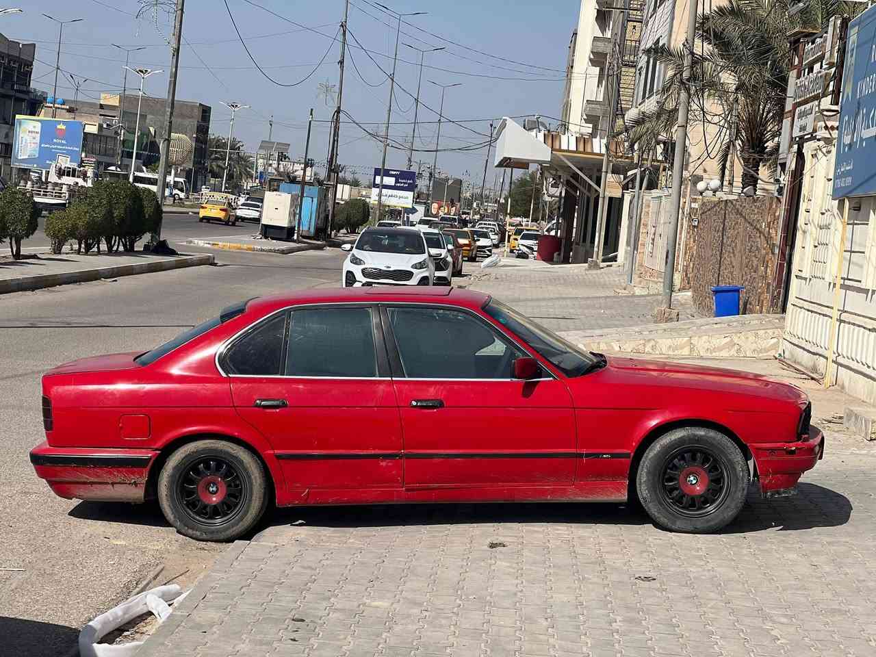 بي ام 520 للبيع او مراوس رقم بغداد نكليزي بيع او مراوس
مكينه بيهه خربطه 
مكان سماوه 
***********
