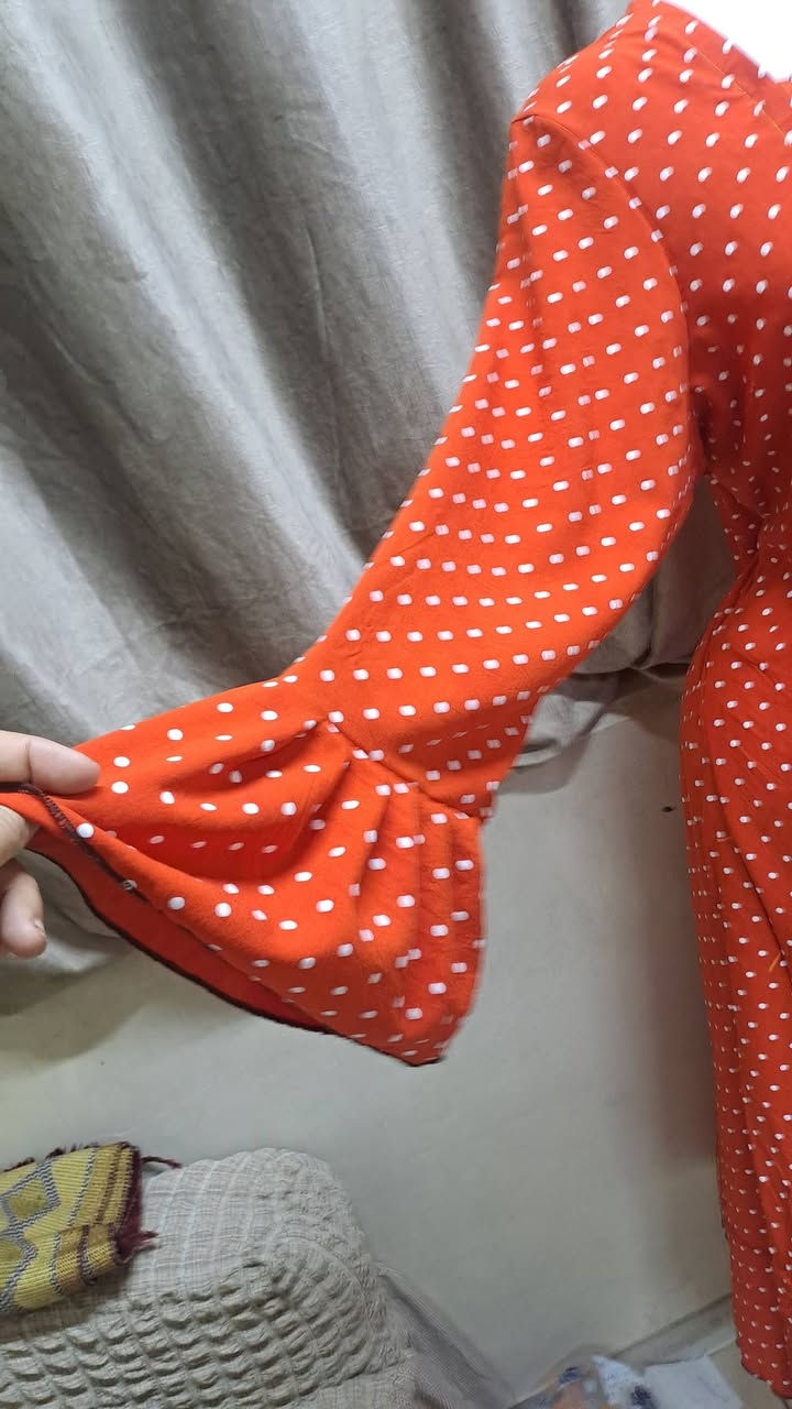 خياطه للسيدات كلبيات جبب عبي اسلاميه قمصان ملابس نوم بناطيل ستر نسائيه ويتوفر عندنا قماشاسودكابوي وجميع الألوان من الاقمشة العنوان عماره ١١٠ط٧ش٥ تلفون و*********** و***********
