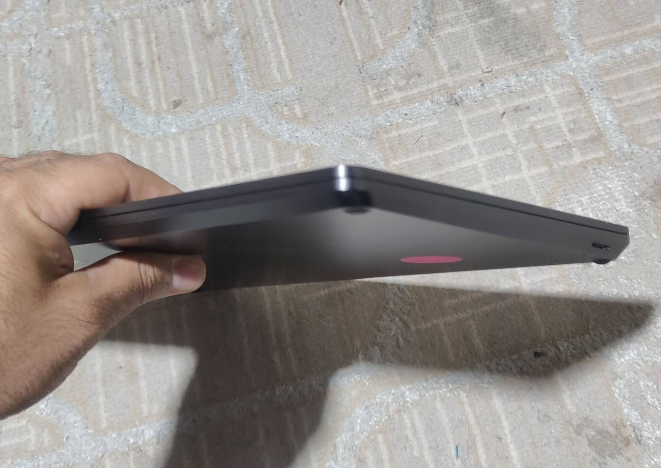 Surface laptop 6
الابتوب مستعمله بحاله جديده 
رام 32 ddr5 
هارد ssb  1T
المعالج ultra 7 164 H
الشاشه 13.8 لمس 10 اصابع دقه كلش عاليه
وندوز اصلي 
وياهه فقط شاحنة اصليه
سعره 1,350,000
مكاني بغداد الجديده 
***********
