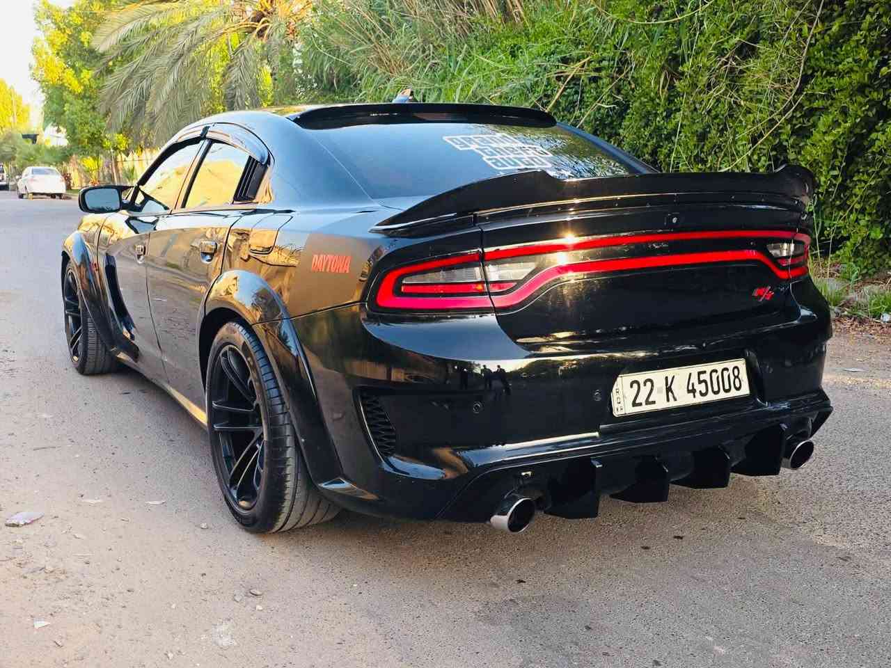 بسم الله الرحمن الرحيم 
جارجر RT 2016 رقم اربيل انكليزي محدثه وايدبدي كير مكينه اكسل حداديه تبريد كله شغاله سياره جاهزه عليه (شوته رياضيه +  OIL CATCH CAN + كزوز كامل مع دبات خلفيه ht power  تحكم ريمونت +اكس + كاردن SRT + برمجه كامله على المكينه او الكير و المراوح  حادث السياره امامي 
السعر 165 بيه مجال  
📞*********** بغداد, العراق
