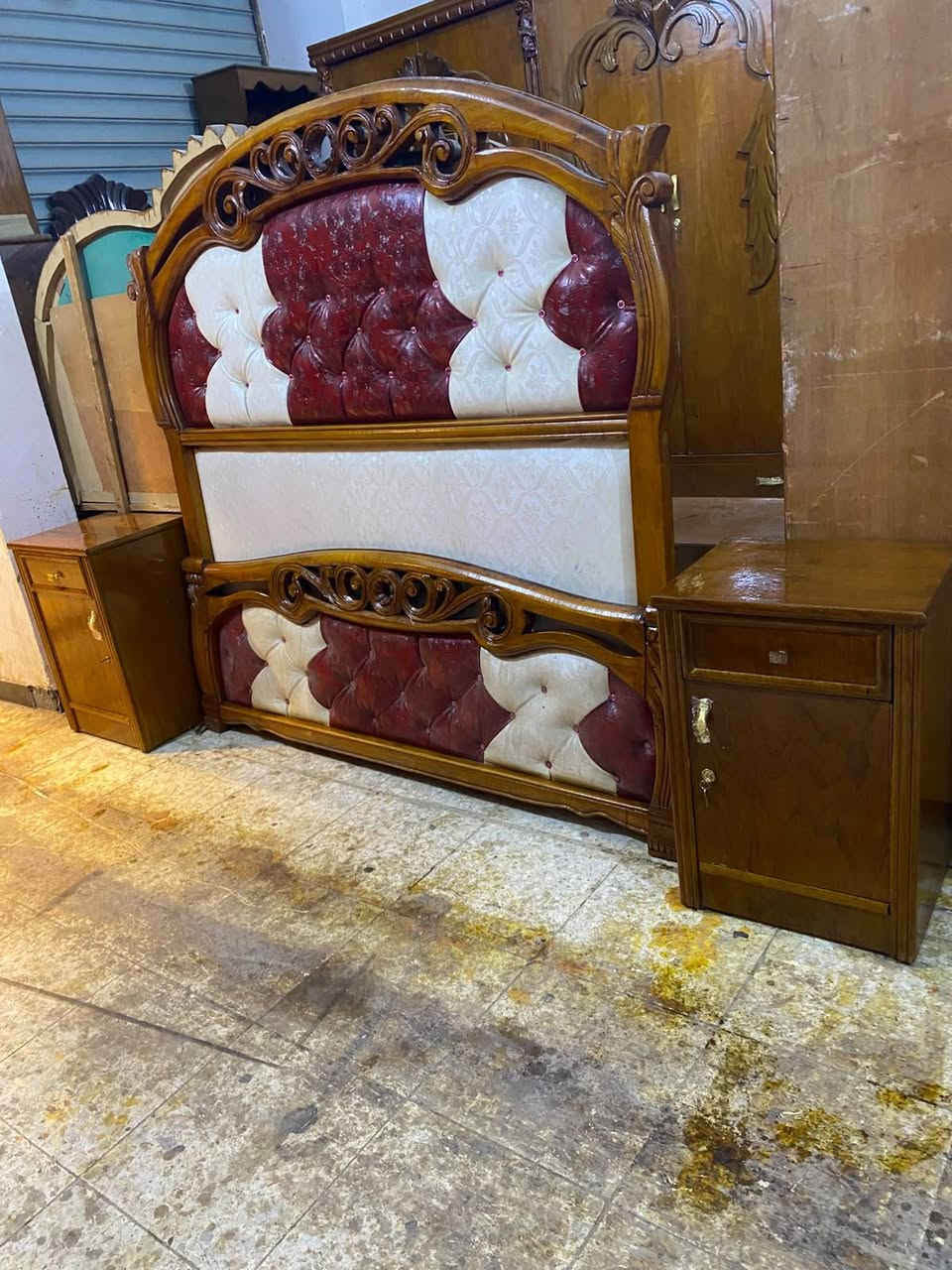 غرفه 6 باب ملحق صاج داخل وخارج ضهر جرجوبه شغل درجه اولى مستعمل موديل نقش زان مصرى سلايت بغداد الأمين الثانية ***********
