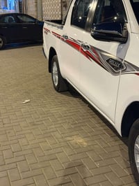 هايلوكس بيك أب • بنزين اوتماتيك • رقم اربيل