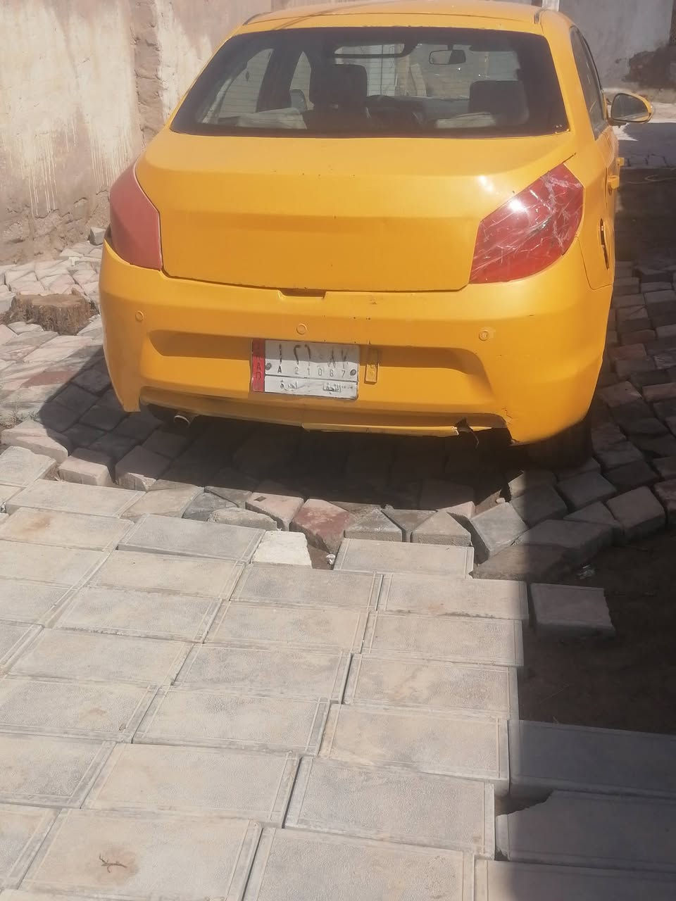 سلام عليكم بيع مستعجل سياره شيري فلاوين محوره كورله ياباني كير ومكينه جدد حداديه جديده تخم تاير جديد مديل 13راعيه ماوصله سعر 15وبيها مجال مكان الديوانية الحمزه الشرقي ***********
