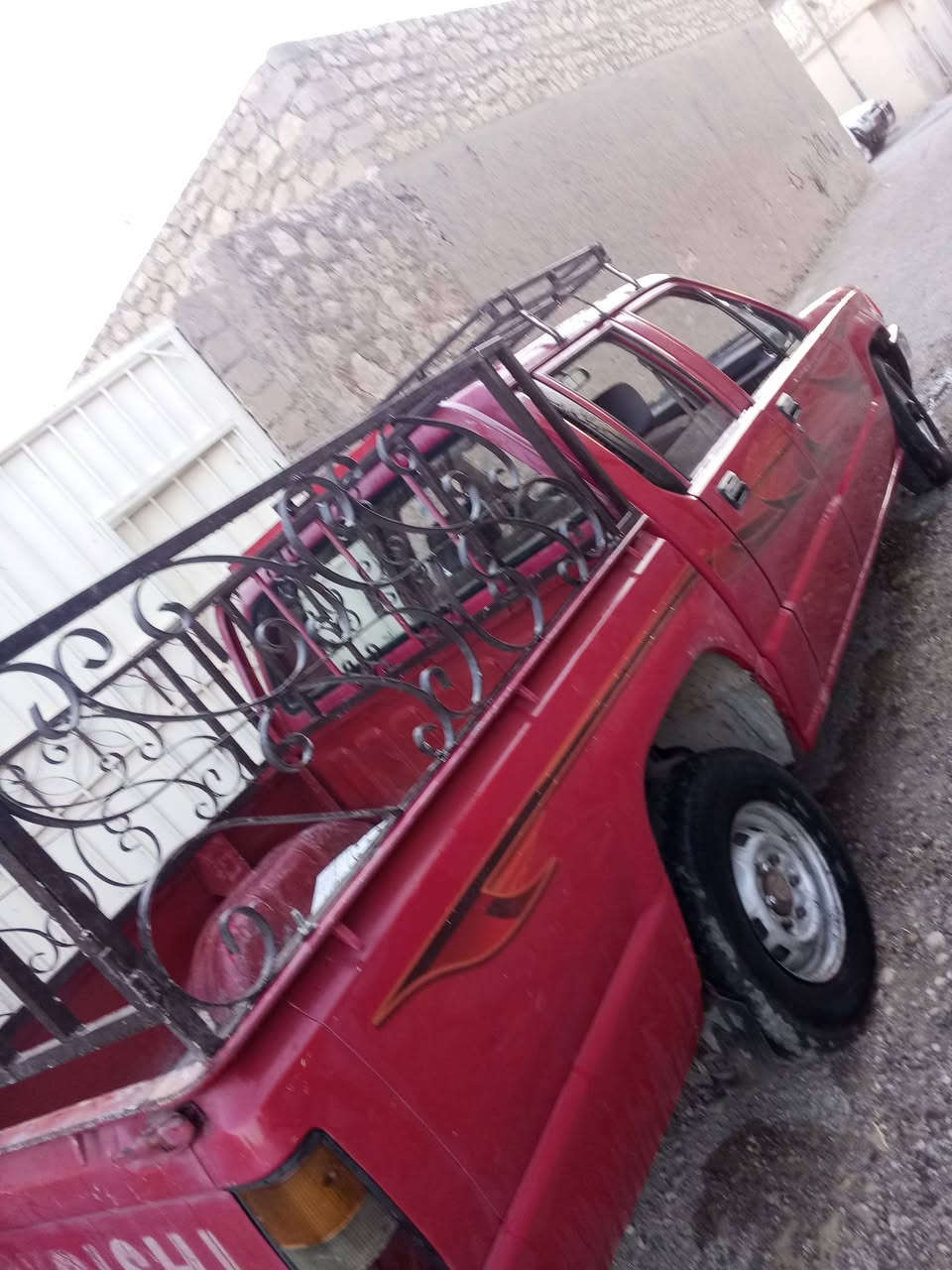مستوبشي دبل بيكام مودل 92 كير شرط محرك شرط شاصي شرط باقي كدام عينك رقم موبايل   ***********
