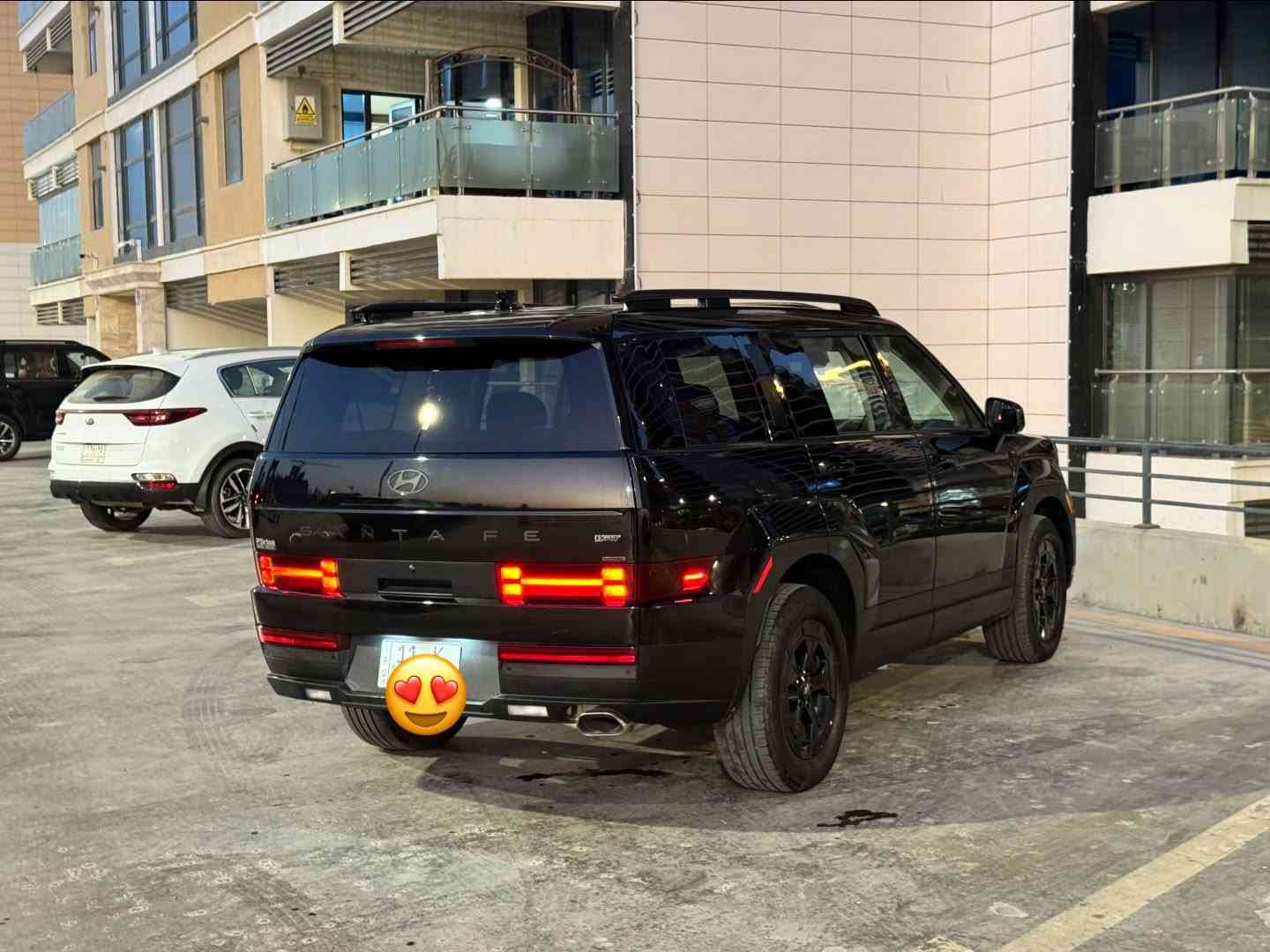 سنتافي 2024 XRT
بلاك ادشن 
الون الخارجي اسود 
الون الداخلي جلد اسود مختم XRT
شحن واير ليس 
شاشه كار بلي 
فول تحكمات ستيرن 
تحديد مسار رادارات سياقه اليه
حساسات امامي 
حساسات خلفيه 
فور ويل درايف 
فتحه سقف 
7 راكب 
تبريد 3 قطع 
الجوانب مال السياره بيه فتحات للصعود تنفتح وتنسد 
حادث السياره 
جاملغ وبنيد  حادث بسيط 
السعر 19800$
للاستفسار المراسله 
***********
