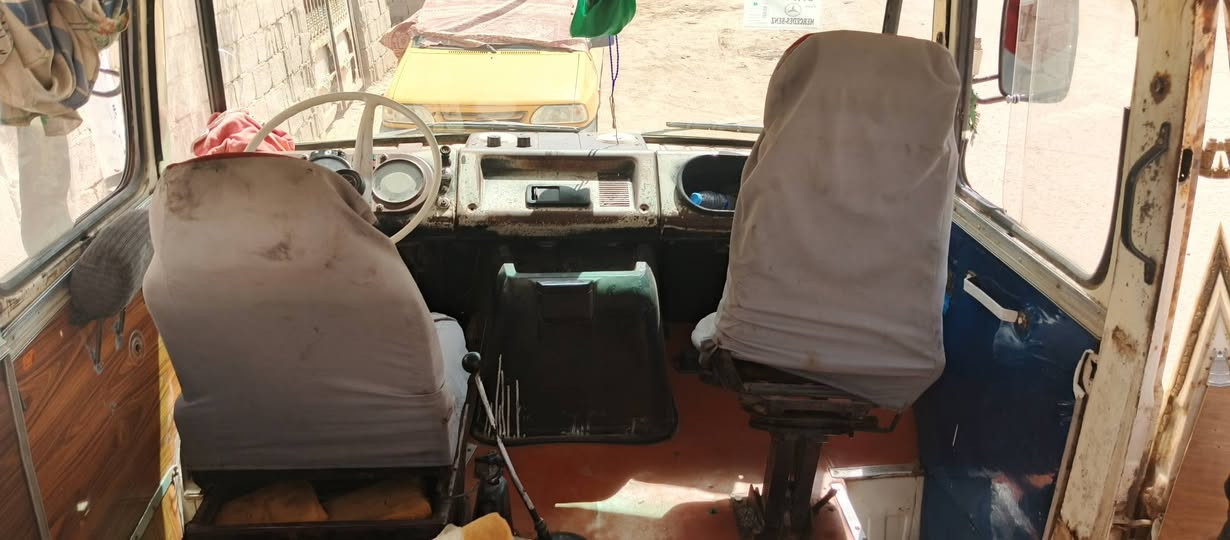 سلام عليكم مرسدس للبيع موديل 76 رقم بابل مكينه كيه تخم تاير سبرنك ام الختم مكان الناصريه رقم***********
