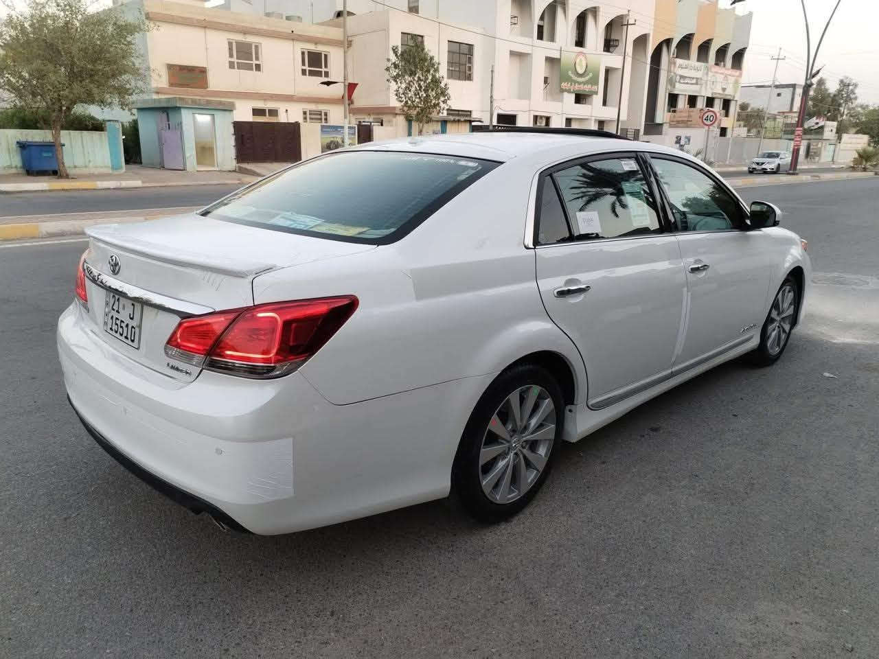 السلام عليكم تيوتا أفلون
موديل 2012 وارد خليجي

سيارة فول مواصفات ست بصمات Lemted  جنايه الافلون يعرفون ٦ بصمات شنو يعني

سيارة رقم شمالي باسمي تحويل ثاني يوم

 سيارة مكفولة كفالة عامة بدون صبغ  بس بيها شوي بارد  بسيط.

مكينة 6V /3,500.

كيرها كفالة مكينة كفالة

ماشية 154 الف كيلو حقيقي .

 سيارة جاهزه متحط عليه كلشي حتى السقف من داخل اني مدوشمه جديد .

فتحه وبصمة السيارة 6 بصمات  

نظام ترحيب من تقترب من سياره 

 مقاعد خزن وتبريد مقاعد وتدفئه مقاعد 

كامرة خلفية 

عدسات زنون 

بردة خلفيه

تحكم ستيرن كامل 
 
حساسات خلفيه 

مقاعد جلد  

داخلها نضيف وغرفته حلوه 

مكان السيارة السليمانيه 

سعر سيارة 175 $ورقة وبيها مجال بسيط. 

الرقم : ***********
