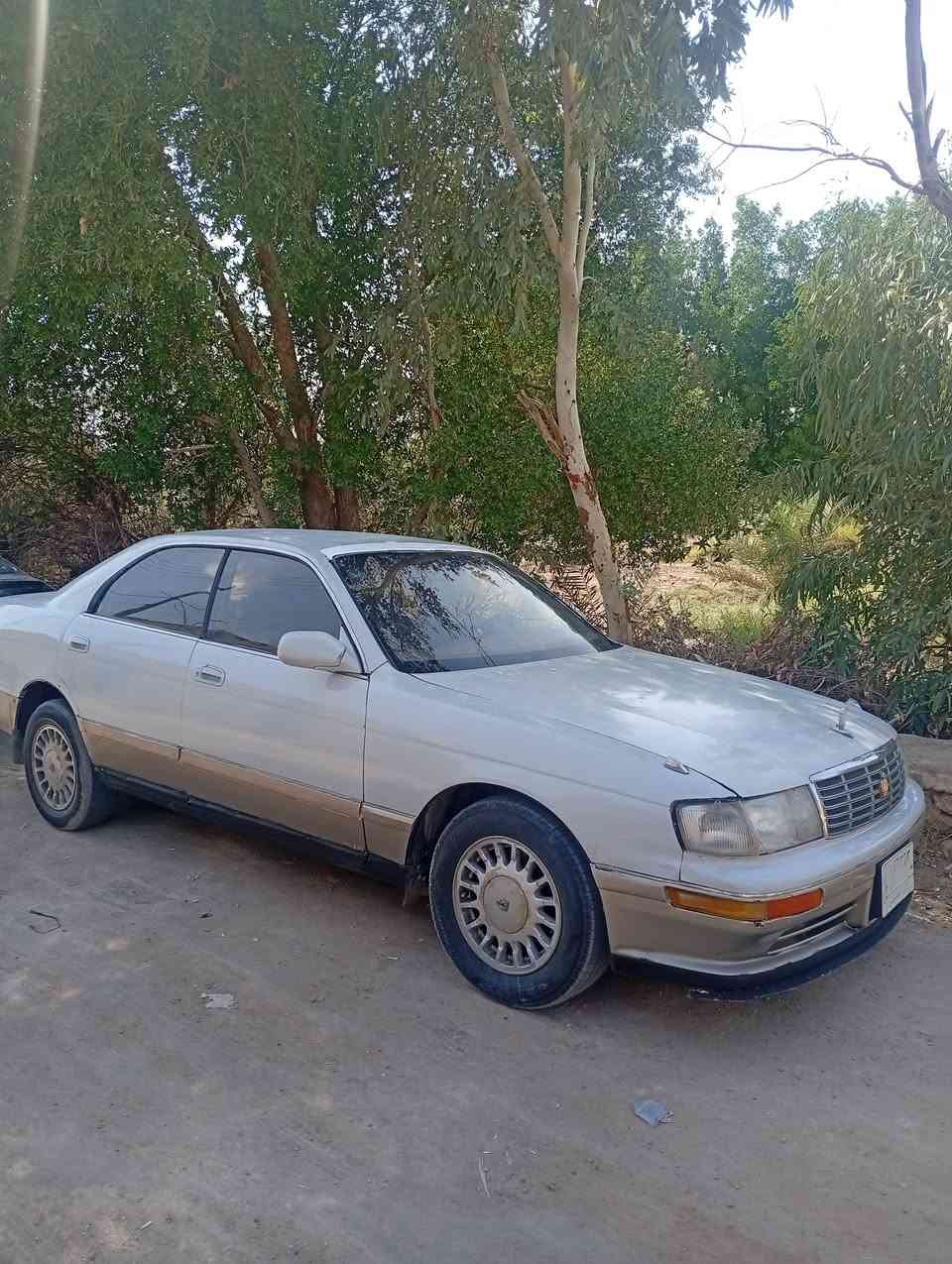 سلام عليكم سياره بطه  للبيع   رقم واسط مشروع وطني سنويه 28 سعر 47 وبيها مجال نوع السياره متصل مكان السياره ناصريه رقم ***********
