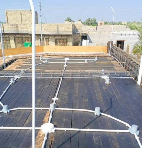 اخوان، اني كهربائي تاسيس بيوت متفرغ وجاهز لكل أعمال الكهرباء\n***********\n🔹 الأسعار حسب المساحة:\n▪️ طابق واحد:\n• 100 متر: بـ 200 ألف\n• 125 متر: بـ 240 ألف\n• 150 متر: بـ 275 ألف\n• 175 متر: بـ 310 ألف\n• 200 متر: بـ 350 ألف\n• 225 متر: بـ 390 ألف\n• 250 متر: بـ 425 ألف\n• 275 متر: بـ 460 ألف\n• 300 متر: بـ 500 ألف\n▪️ طابقين:\n• 100 متر: بـ 300 ألف\n• 125 متر: بـ 360 ألف\n• 150 متر: بـ 410 ألف\n• 175 متر: بـ 465 ألف\n• 200 متر: بـ 520 ألف\n• 225 متر: بـ 580 ألف\n• 250 متر: بـ 640 ألف\n• 275 متر: بـ 700 ألف\n• 300 متر: بـ 750 ألف\n(الأسعار تقريبية وتختلف حسب التفاصيل المطلوبة)\n🔹 أشتغل:\nبيوت – محلات – عمارات\nوبنظام هندسي مرتب وأسعار مناسبة\n🔹 الخدمات:\n• نصب كاميرات مراقبة\n• صيانة وتصليح جميع الأعطال الكهربائية\n✔️ شغل مضمون\n✔️ التزام بالمواعيد\n📞 ***********
