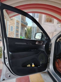 جيب لاريدو • ٢٠١١ • رقم بغداد