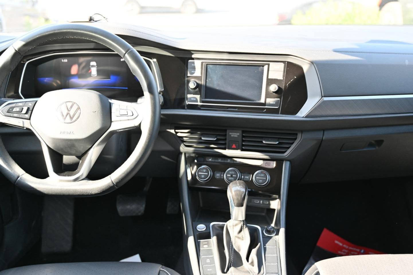 للبيع فقط
VW JETTA SE 2024 
فولكسواكن جيتا SE 2024 

⚙️ محرك 4 سلندر 1.5L توربو 

◽نظام دخول ذكي 
◽كشنات تدفئة
◽نظام تحذير مغادرة المسار 
◽نظام محافظة ع المسار 
◽نظام نقطة عمياء 
◽نظام تنبيه حركة المرور الخلفية 
◽فرملة طوارئ تلقائية 

ماشية 25 ألف فقط ✅

بدون رقم
مكان السيارة أربيل شارع 100

السعر 13.500$ 
رقم الشاصي مُرفق بالمنشور

للإستفسار 
*********** إتصال أو واتساب 

#فولكسواكن #للبيع
