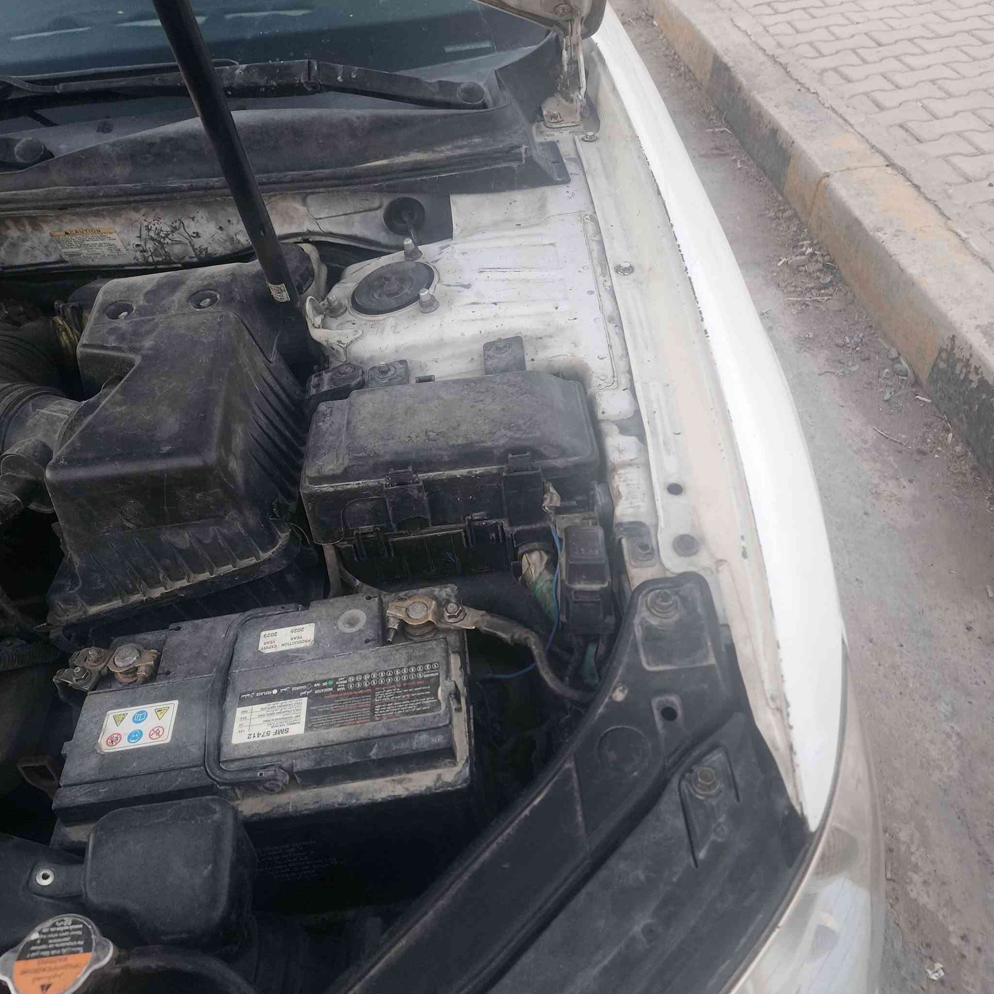 سياره سوناتا موديل ٧ ٦سلندر صبغ حزام بدون حادث فول مواصفات تخم تاير كير مكينه حداديه تبريد كهربائية كلها جاهزه السعر٨٥ وبها مجال بغداد اليوسفيه ***********
