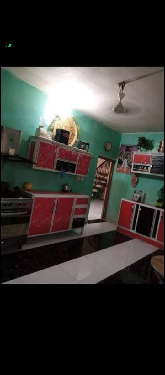 مكلف ب نشر دار للبيع مساحه 200 الإصلاح شارع الجزيره زراعي استقبال صاله غرف نومعدد اثنين مطبخ صحيات طرمه سعر60وبي مجال الاستفسار اتصل ***********
