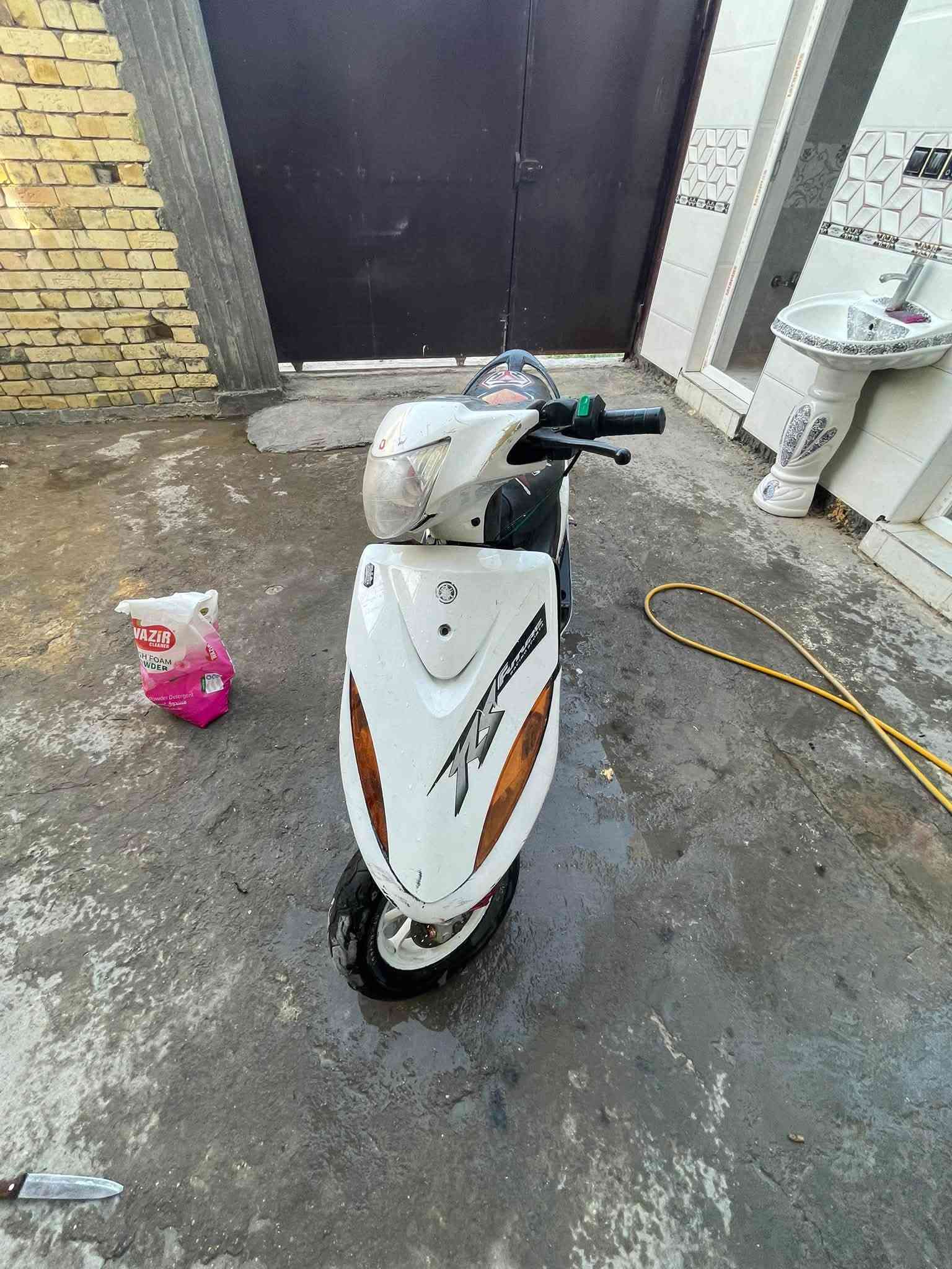 ماكس عدله تزويد  بوشه ما معروفه 55لو58ونص  بس هيه شلعتها مال 63شلعه ومعدل دراجه تخبل نشطه نواقصها بسيطه  كهربائيات كلها شغاله بس الكلوبات محتركه بسبب لباتري والكتف هسه هيه شغاله سلف هندر بس عوزها باتري 

دراجه حالياً بس هندر وعندي باتري مال غير دراجه ذا تريد تفحص لسلف 

دراجه تخيل بس إني هاملها صارلي شهر تاركها ما اصعدها وقبلها جان عندي غيرها فه ما صارف عليها قليل 🤧
موجود كفرات ورديه الها 🤧
كفراتها بلاد 🤧
موجود كفرات 4ولف احمر 🤑
 واتساب فقط***********
رجاء الميعرف سعرها لا يعلق 
سعر650بيها مجال 🤠🤑
بيع ومراوس شعندك نزل
