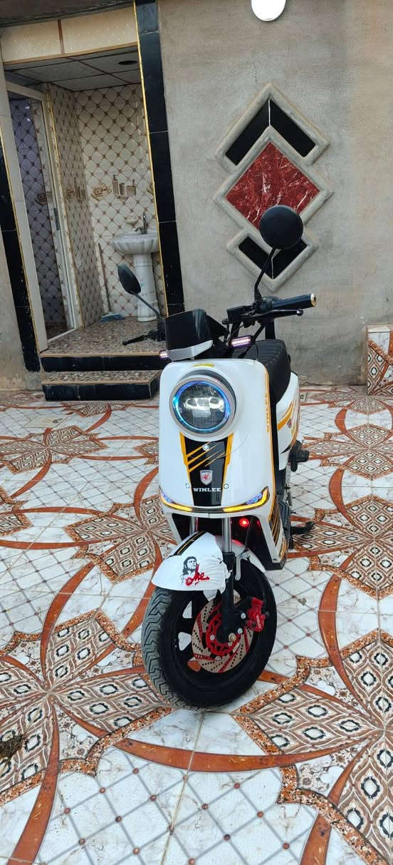سلام عليكم R11موديل2025 فول مواصفات 5بطاريات 22انبير شركه ونلي سرعة 120 اربعه تنميرات نضام Pونضام بك كهربائيات كلهاا شغاله السعر 550 وبيه مجال ***********
