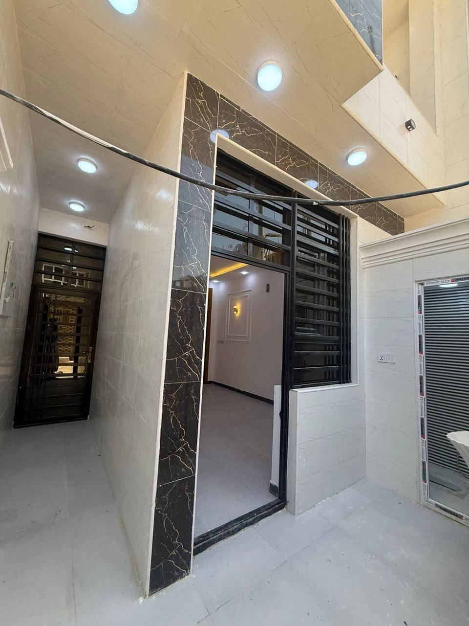 🏡 للبيع – دار سكني في النجف / حي النداء

منطقة 54 خلف التجاري مباشر

فرصة مميزة للسكن أو الاستثمار في موقع هادئ ومطلوب.
📍 الموقع: النجف الأشرف – حي النداء
🏠 الدار: طابقين
✨ تصميم حديث وتشطيب مرتب
🛏️ عدد الغرف: (3)
📐 المساحة: (100متر )
💰 السعر: (125) 

✔️ قريب من الخدمات والمدارس والأسواق
✔️ منطقة سكنية ممتازة
     
📞 للاستفسار والمعاينة:   ***********
