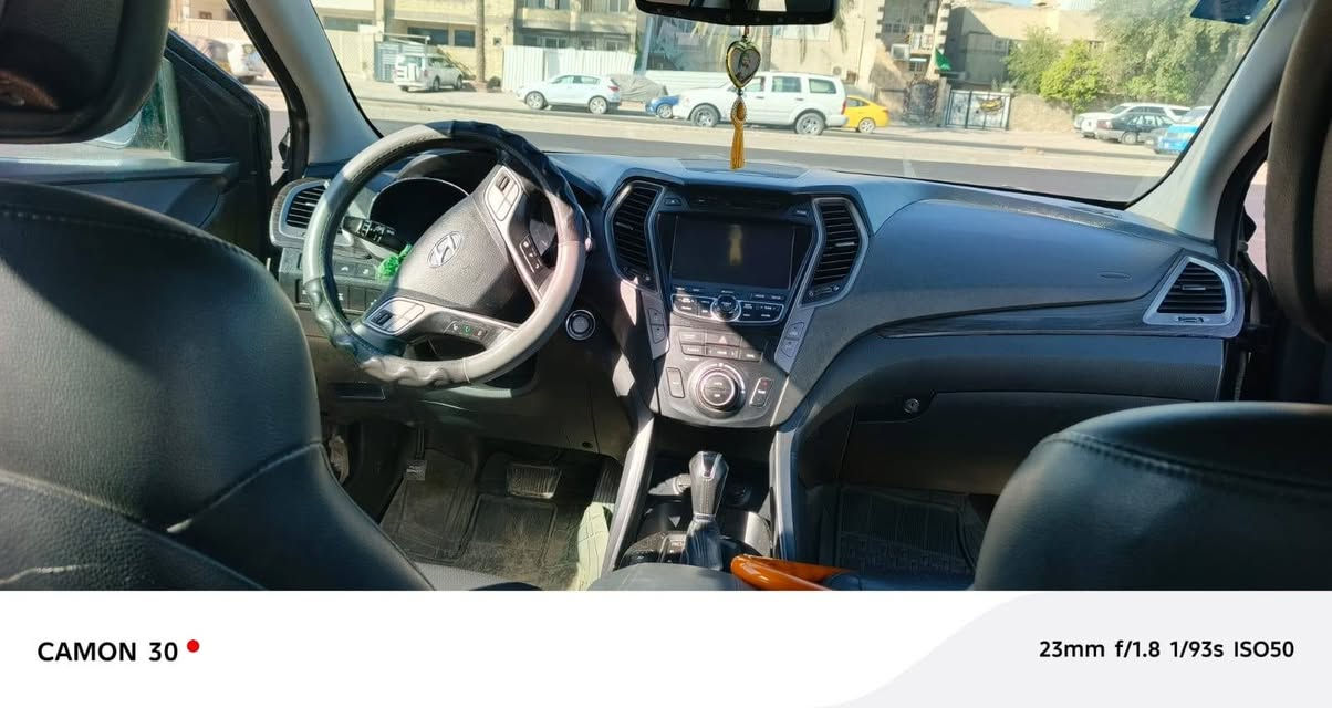 السلام عليكم سنتافيه للبيع موديل 16 باسمي مستورده علا ايدي ماشيه50الف فول مواصفات لمتد السعر 145مكاني بغداد حادثه جاوملغ وباب السائق وشوي البنيدرقم تلفون***********
