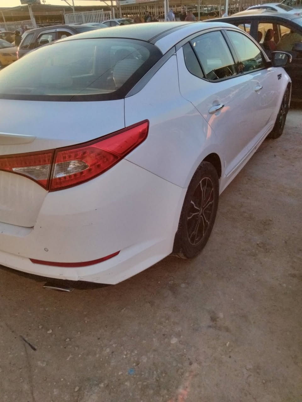 اوبتيما 2013 فول رقم اربيل الجديد بيها بس بارد قليل سعرها 132 وبيها مجال قليل مكانها الديوانية العروبة 
***********
